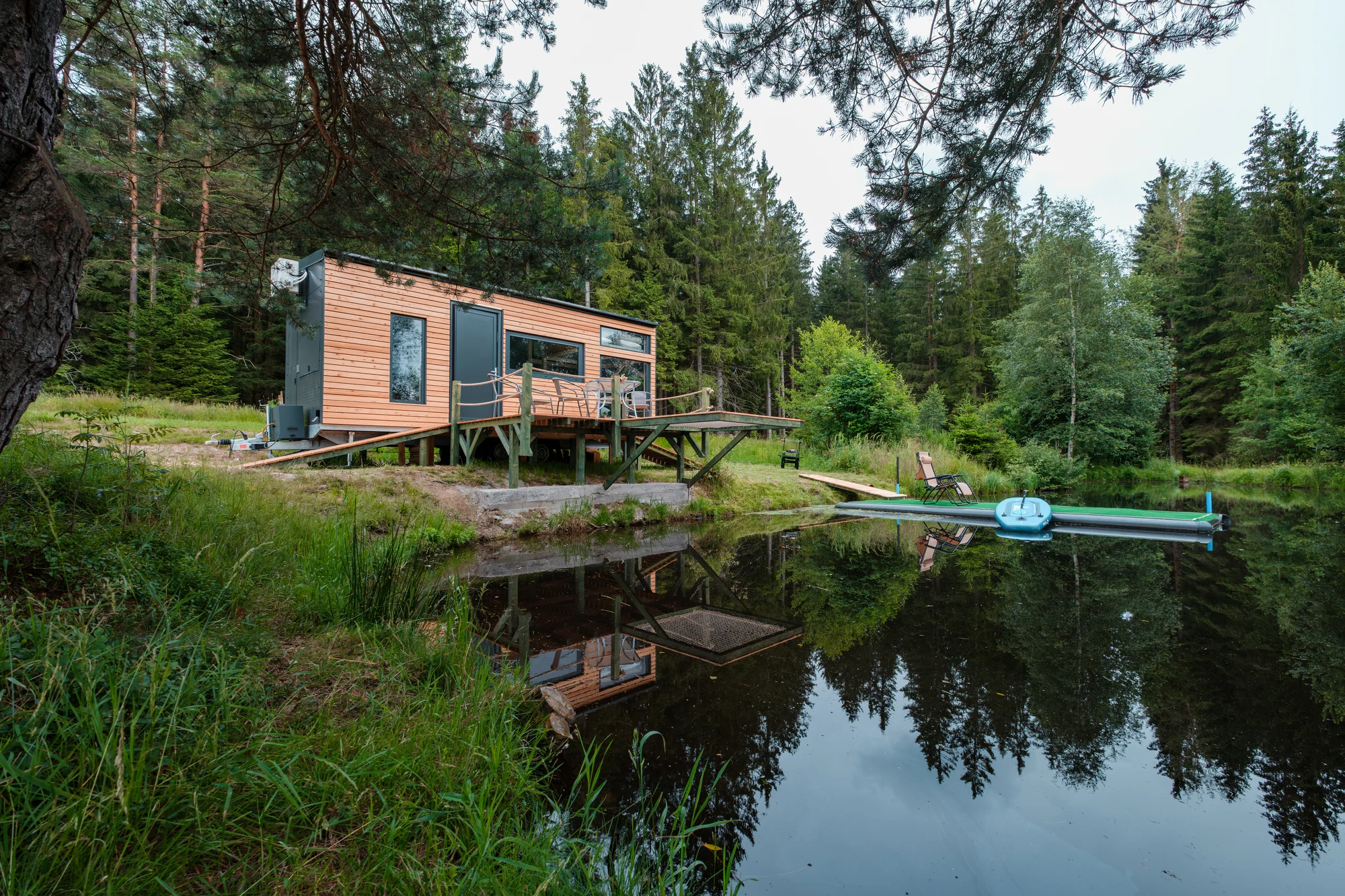 Tiny House Česílko: skvělá poloha blízko Lipna, vlastní sauna i terasa s výhledem