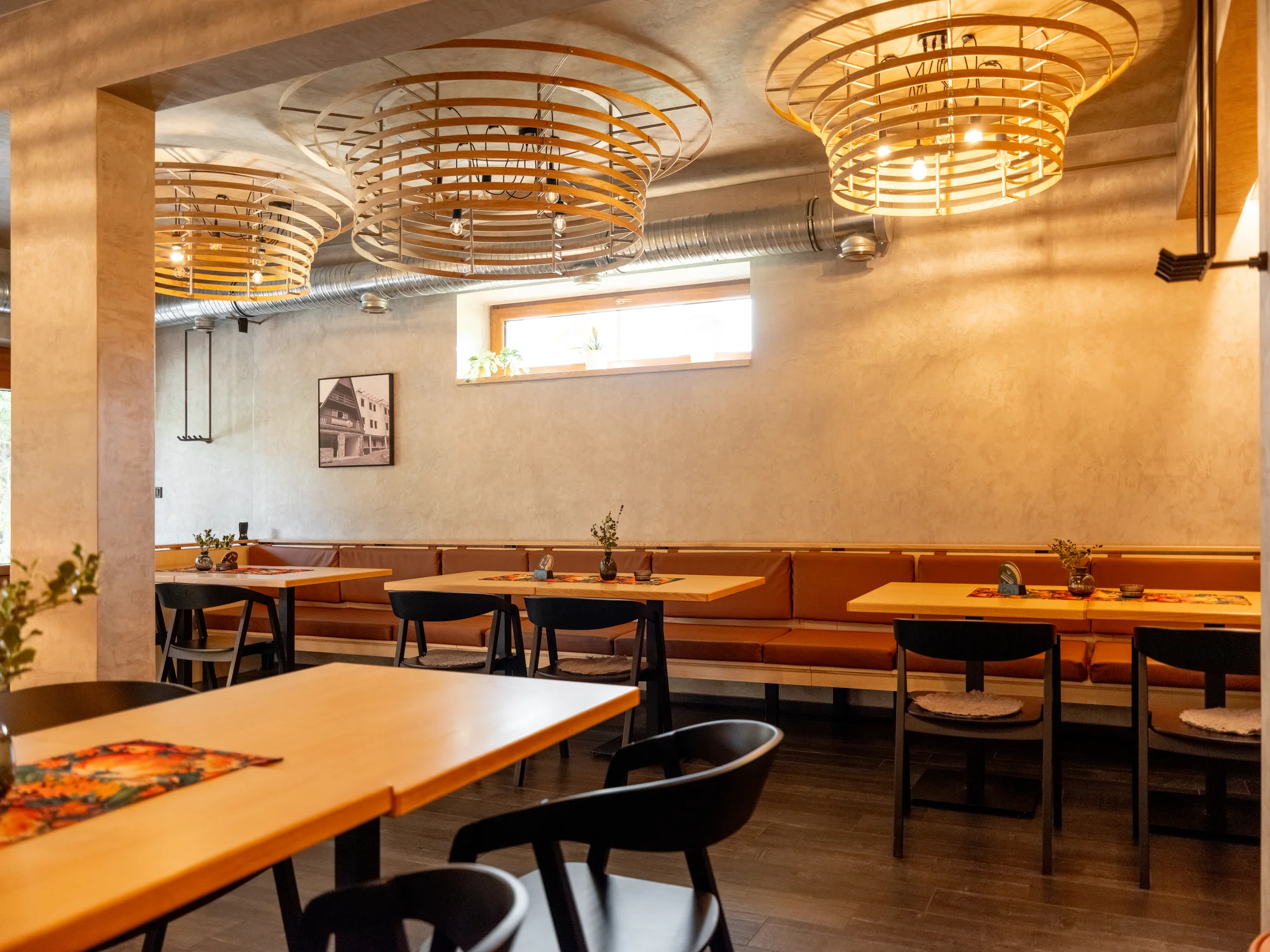 Pětichodové menu s panenkou a rump steakem i relaxace ve wellness pro 2 osoby