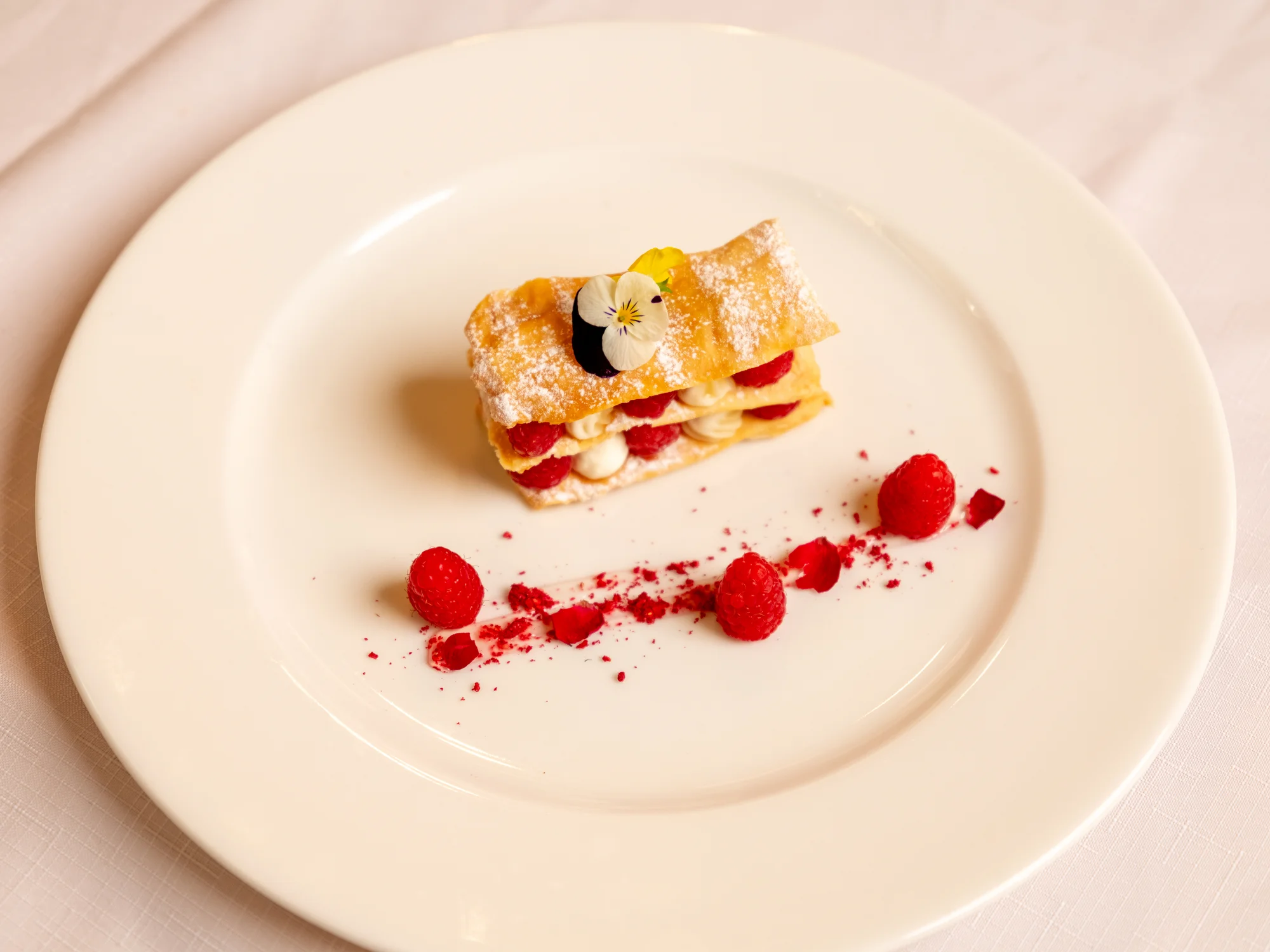 Pětichodové menu s panenkou a rump steakem i relaxace ve wellness pro 2 osoby