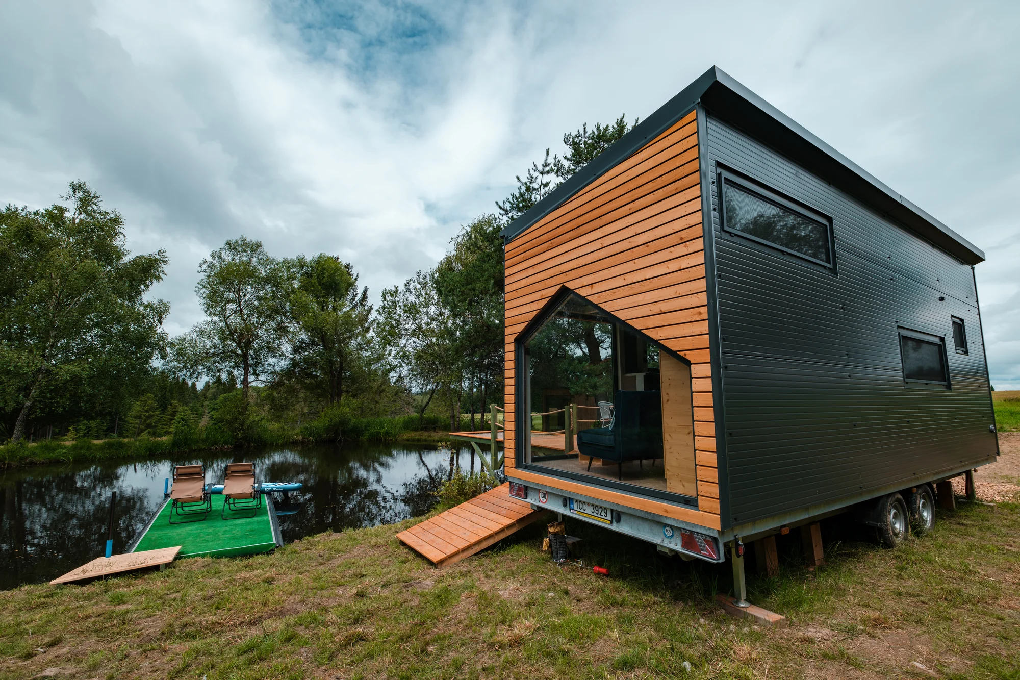 Tiny House Česílko: skvělá poloha blízko Lipna, vlastní sauna i terasa s výhledem