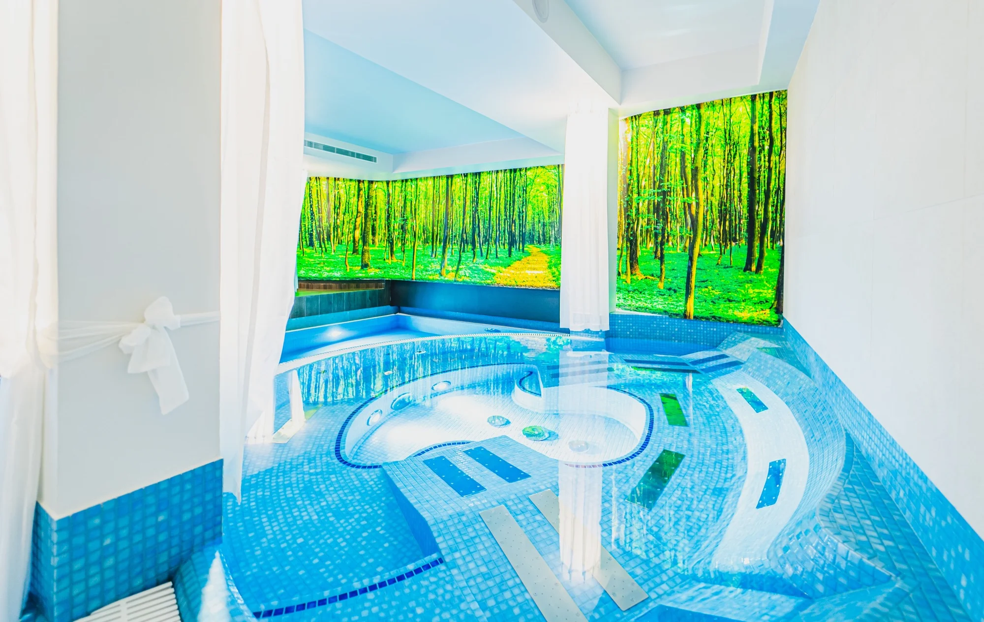 Luxusní hotel v polském Řešově: snídaně či polopenze, wellness a památky