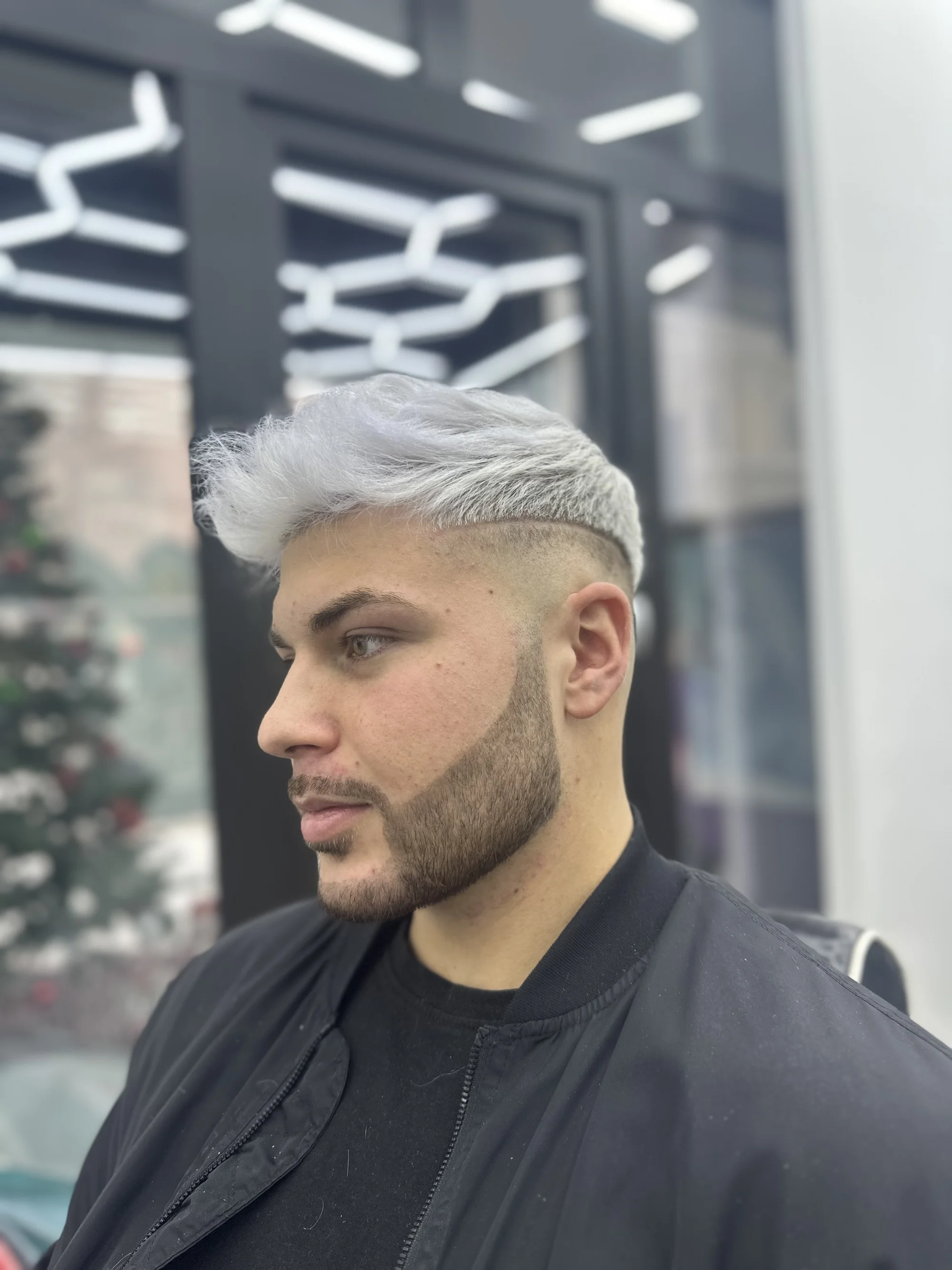 Buďte za elegána: kompletní barber balíček v centru Ostravy