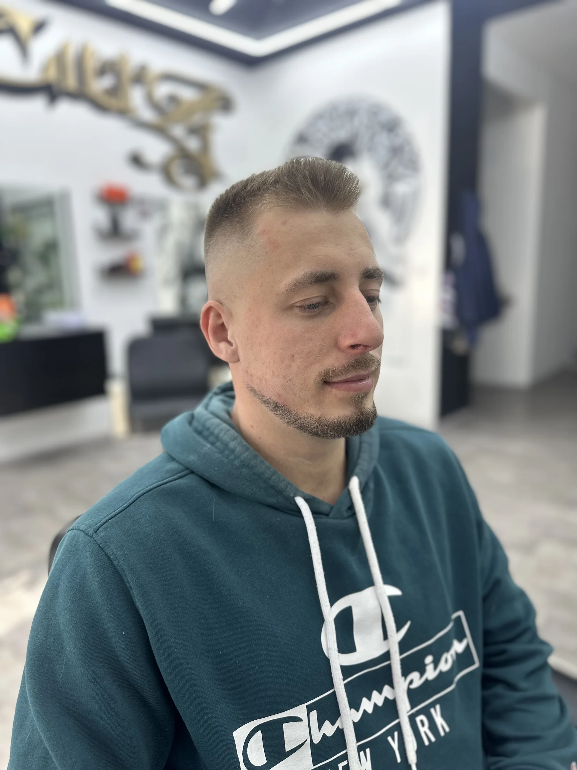 Buďte za elegána: kompletní barber balíček v centru Ostravy
