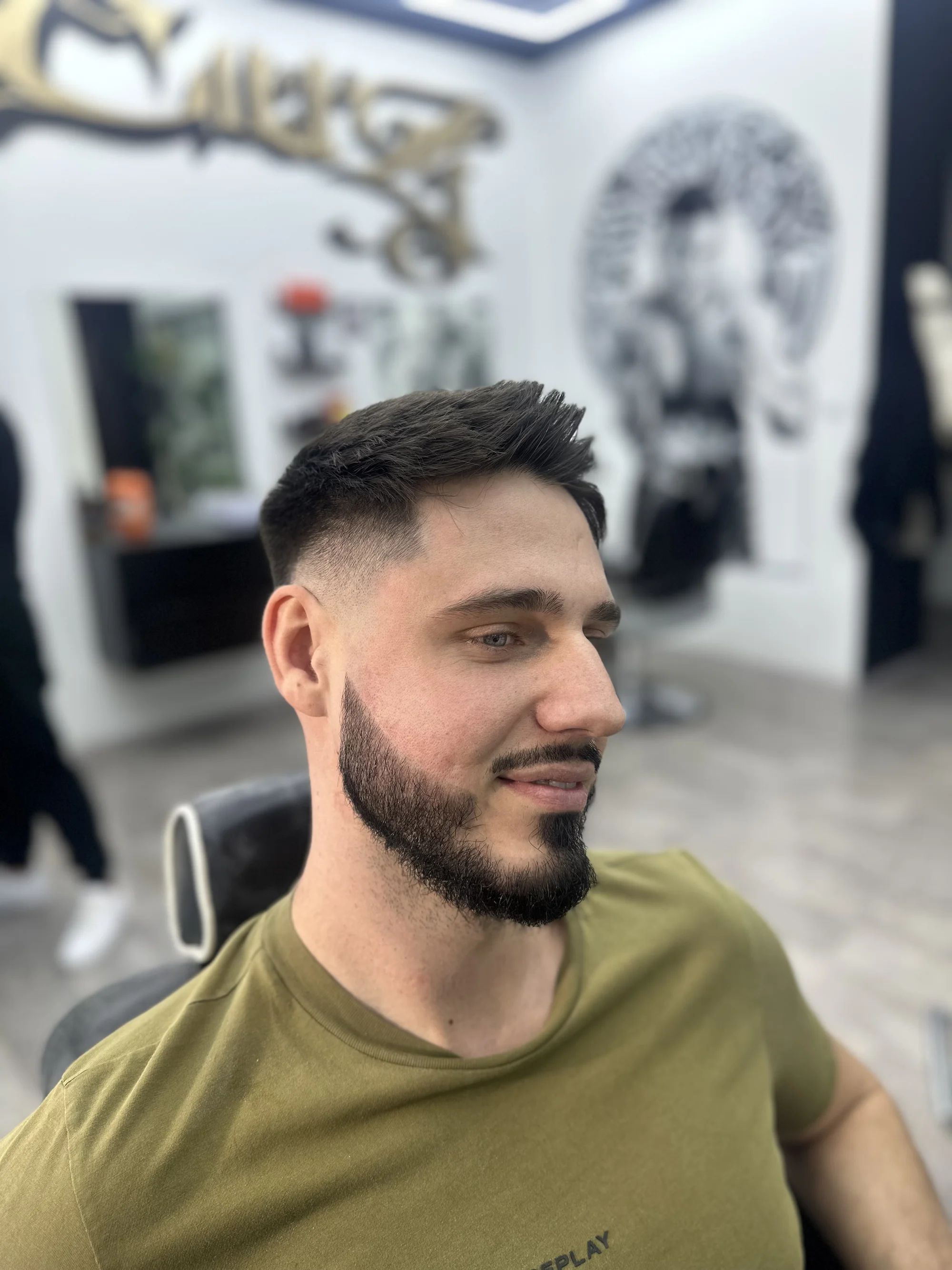 Buďte za elegána: kompletní barber balíček v centru Ostravy