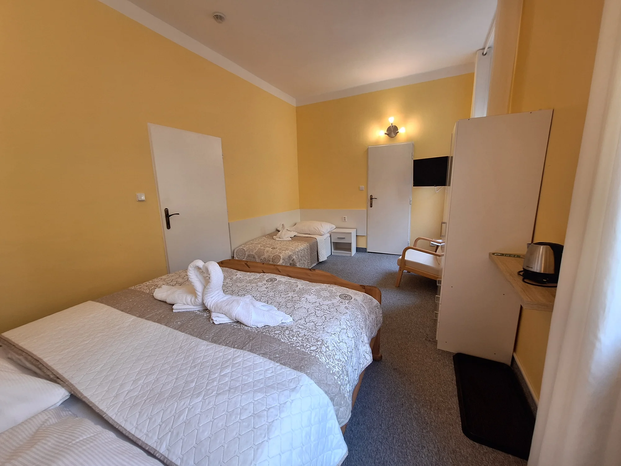 Relax pod Krušnými horami: polopenze, konopné procedury i wellness