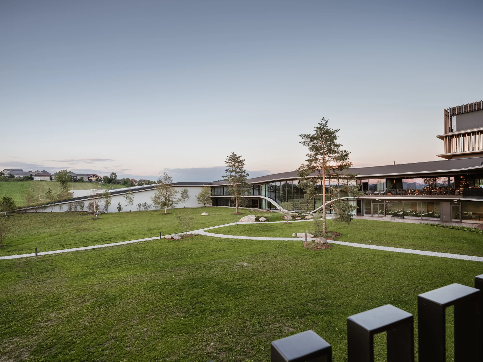 Načerpejte inspiraci a energii: luxusní hotel kousek od hranic, infinity bazén, neomezený wellness