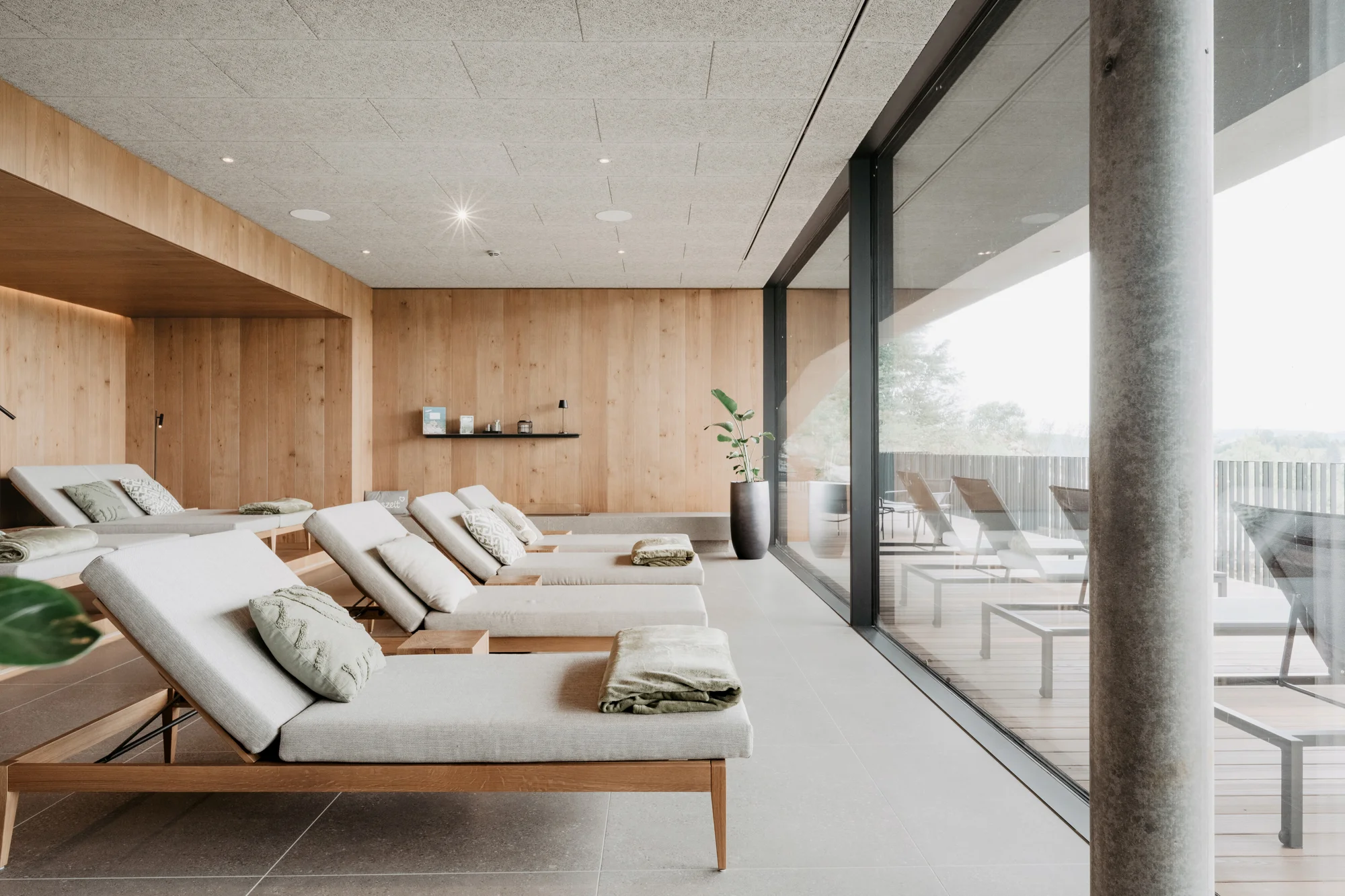 Načerpejte inspiraci a energii: luxusní hotel kousek od hranic, infinity bazén, neomezený wellness