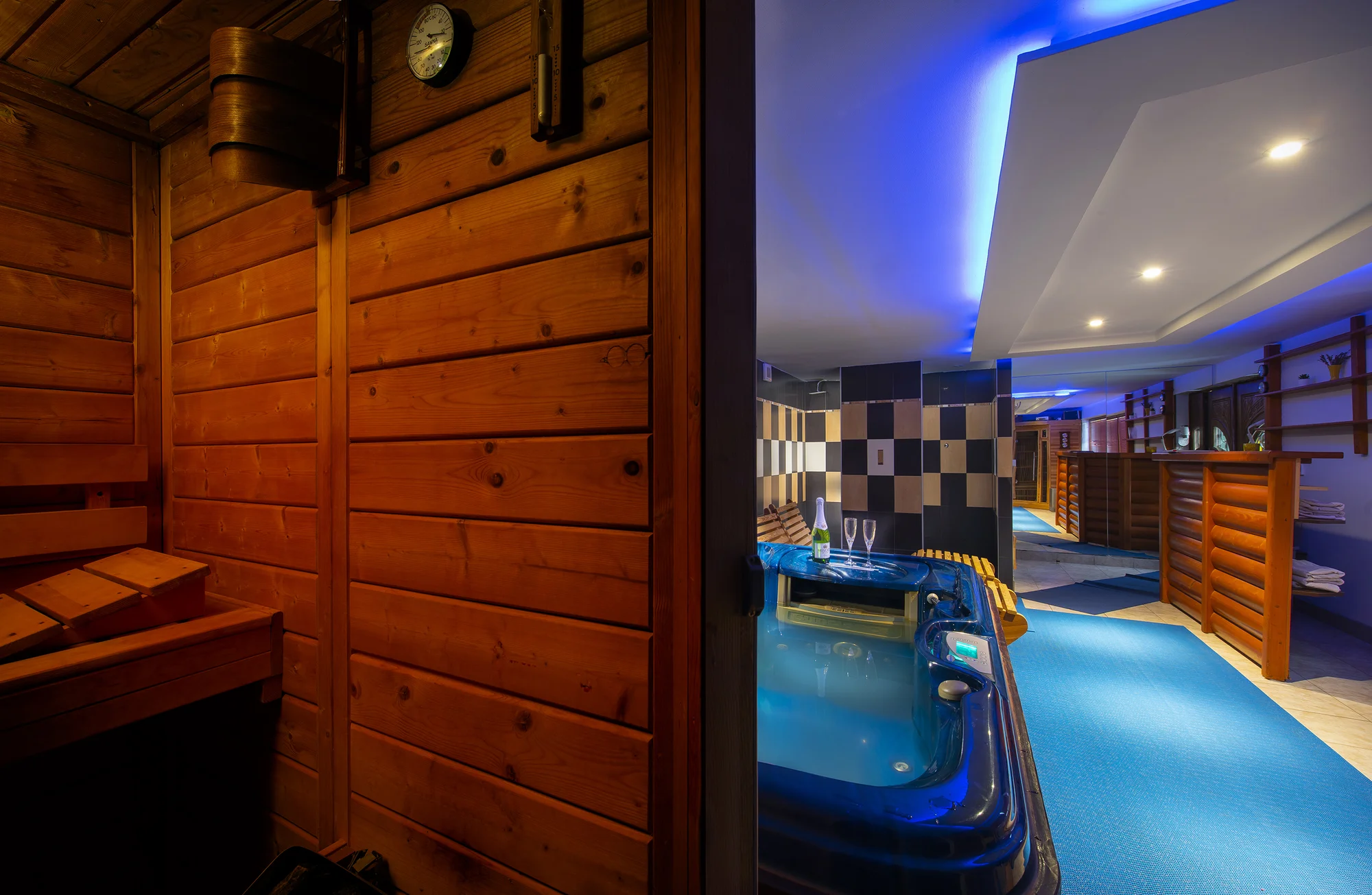 Aktivní odpočinek ve Vysokých Tatrách: snídaně či polopenze i privátní relax