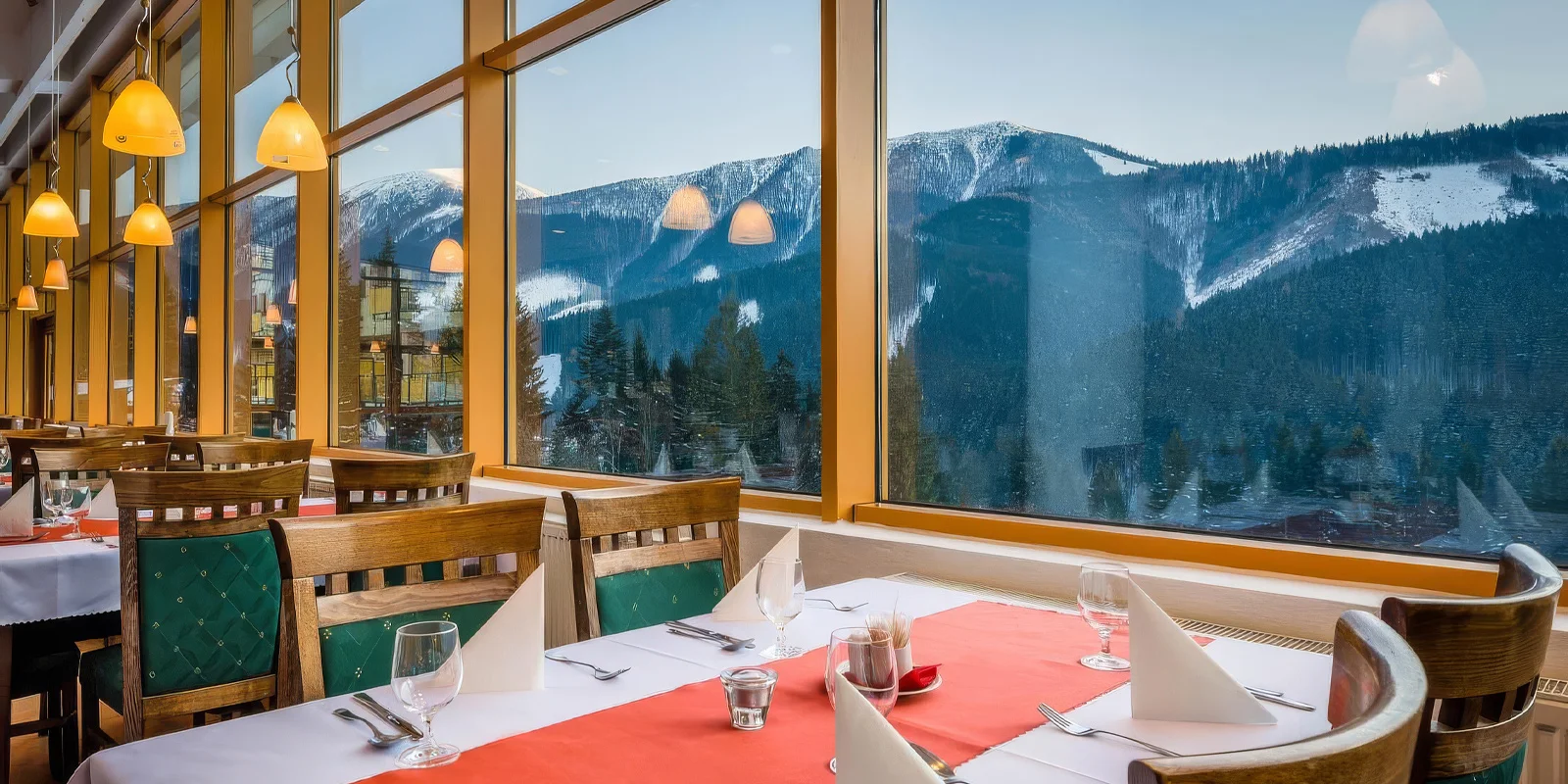 Dovolená na Slovensku v Malé Fatře: polopenze, wellness a v zimě skipas