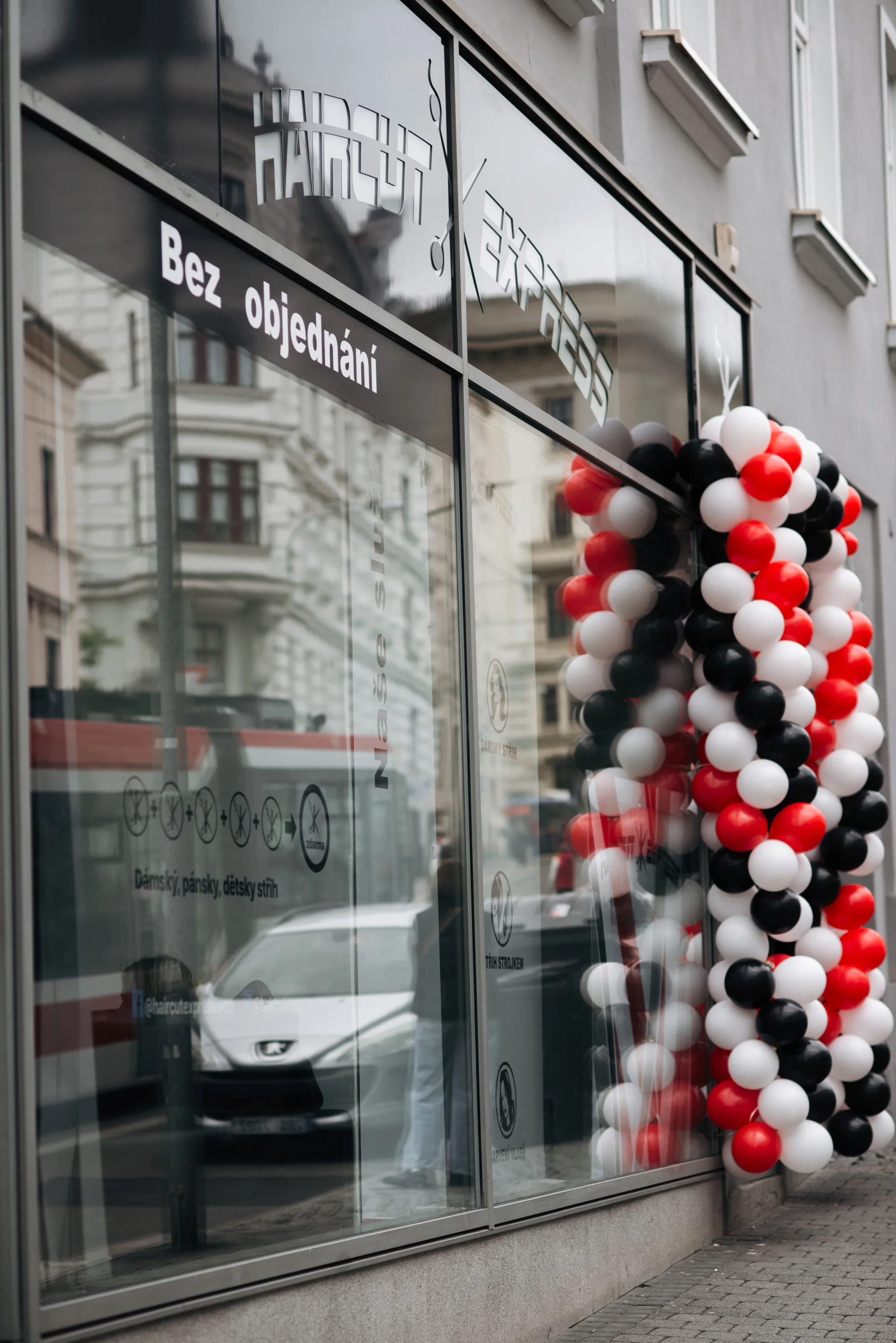 Bez objednání: pánský kadeřnický balíček se střihem, mytím, foukanou i stylingem