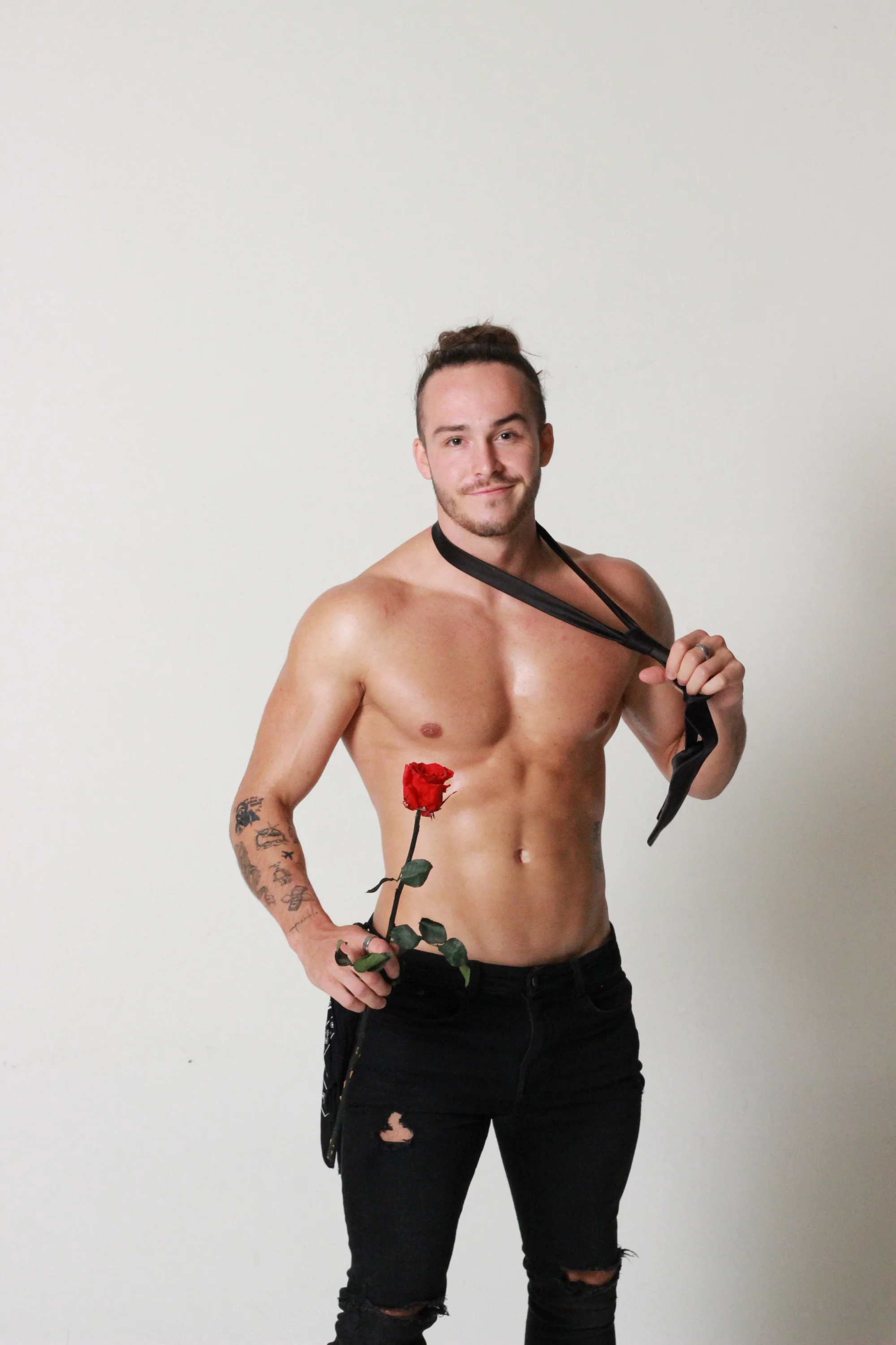 Show vymakaných těl: 90min. žhavé vystoupení pánské skupiny Men4Queen v Ostravě