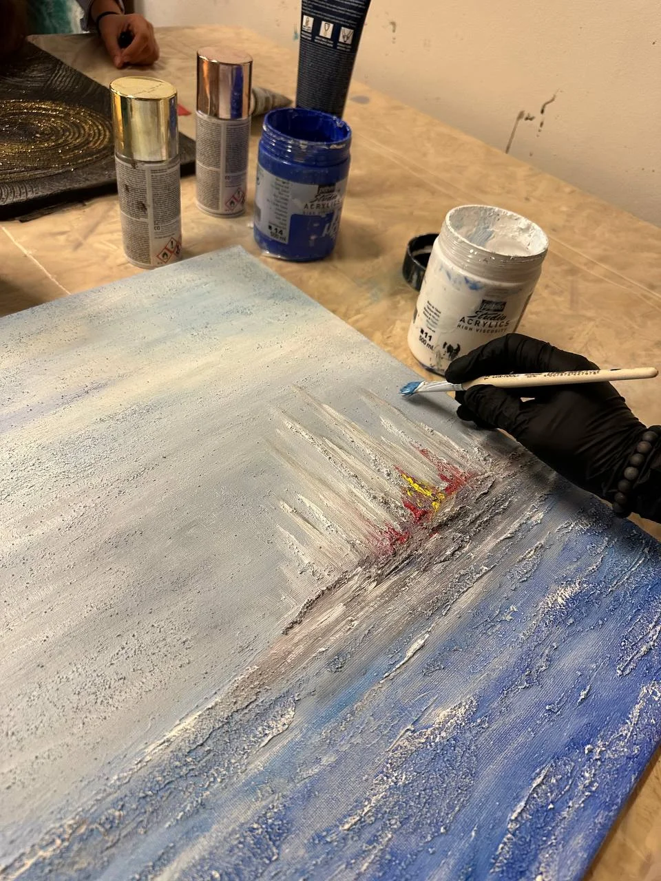 Skupinový kurz výroby strukturovaného obrazu ze stěrky a plátkového zlata