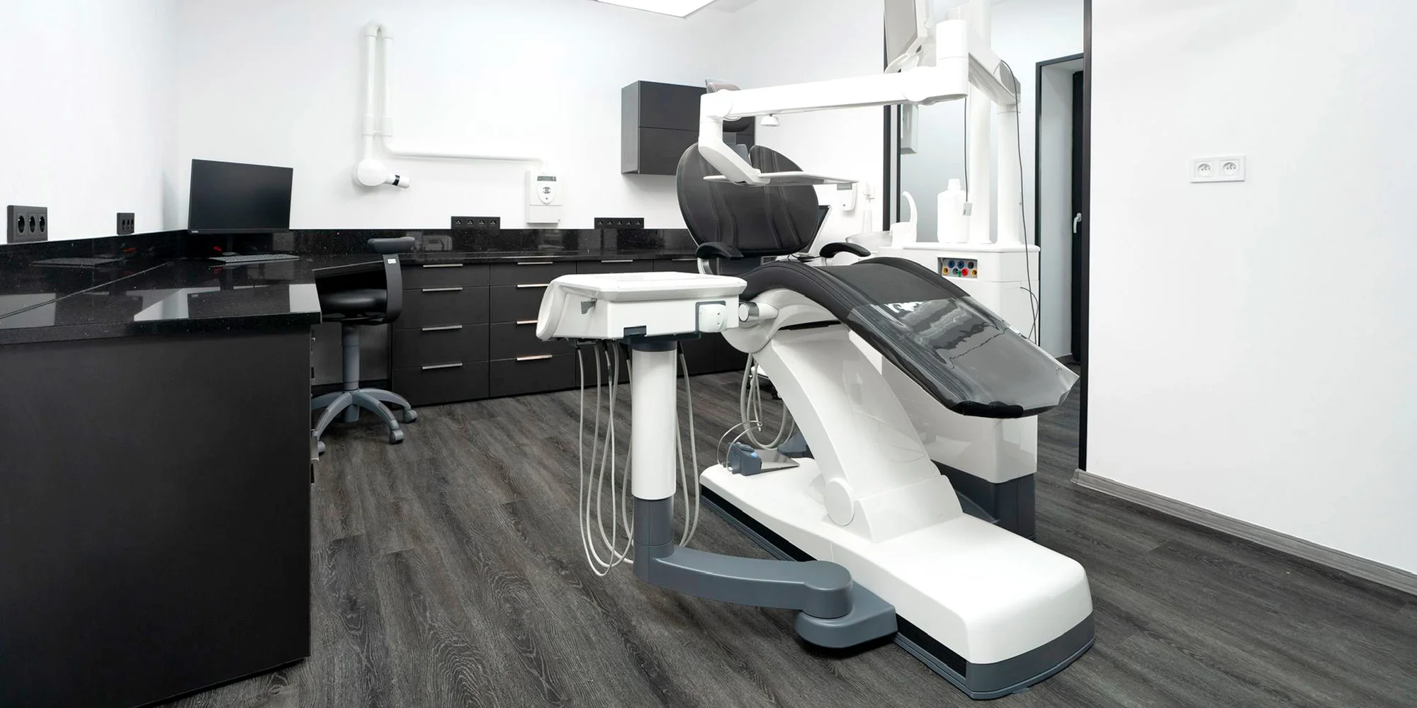 Dentální hygiena pro dospělé: odstranění plaku, zubního kamene a pigmentací