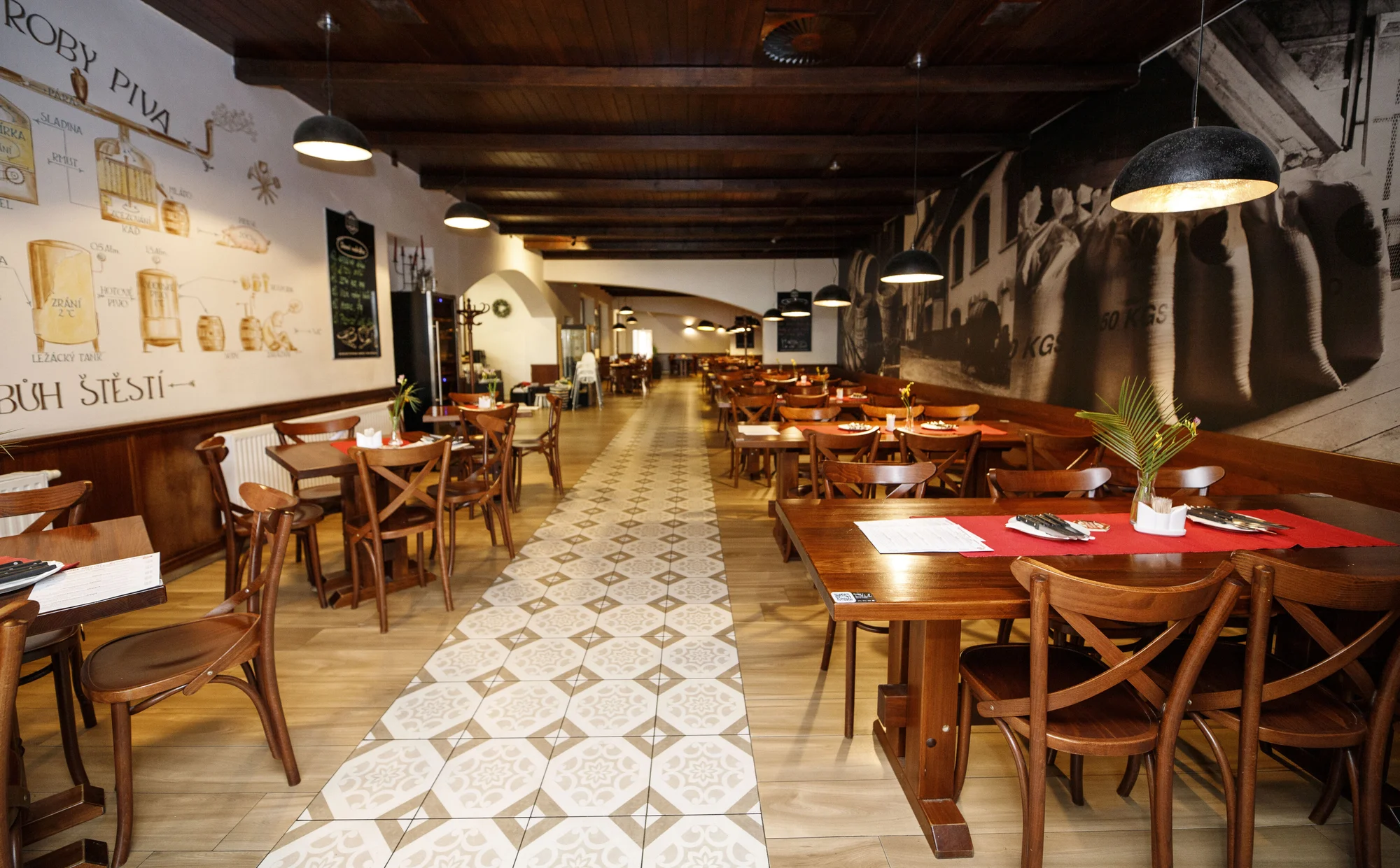 Pivní lázeň a slavnostní tříchodové menu v Kyjovském pivovaru pro 2 osoby