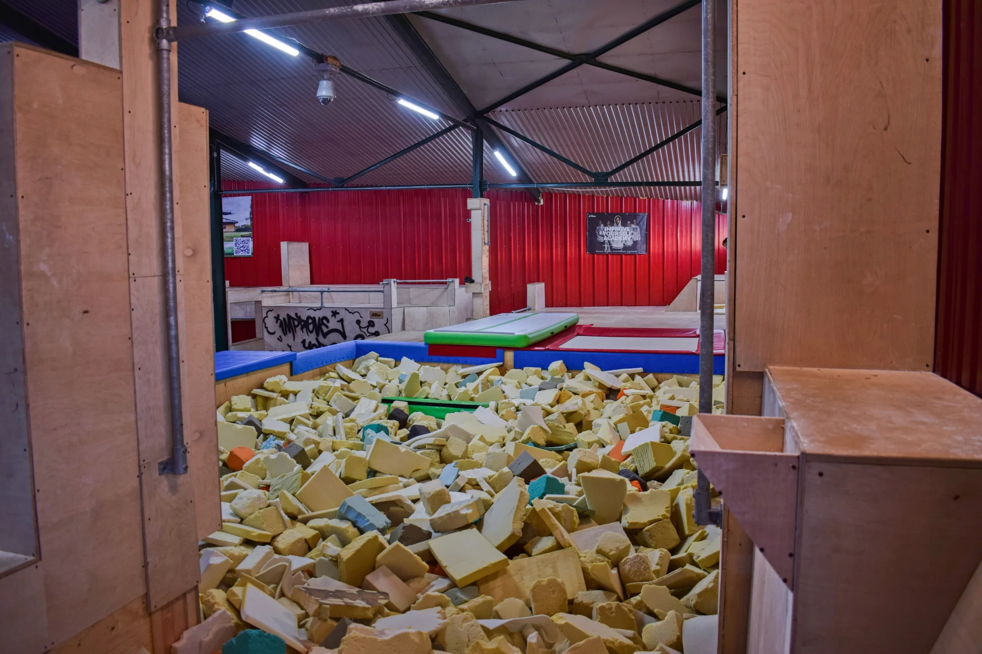 Akční zábava v parkour hale Improve Yourself Academy: vstup na 3 hodiny