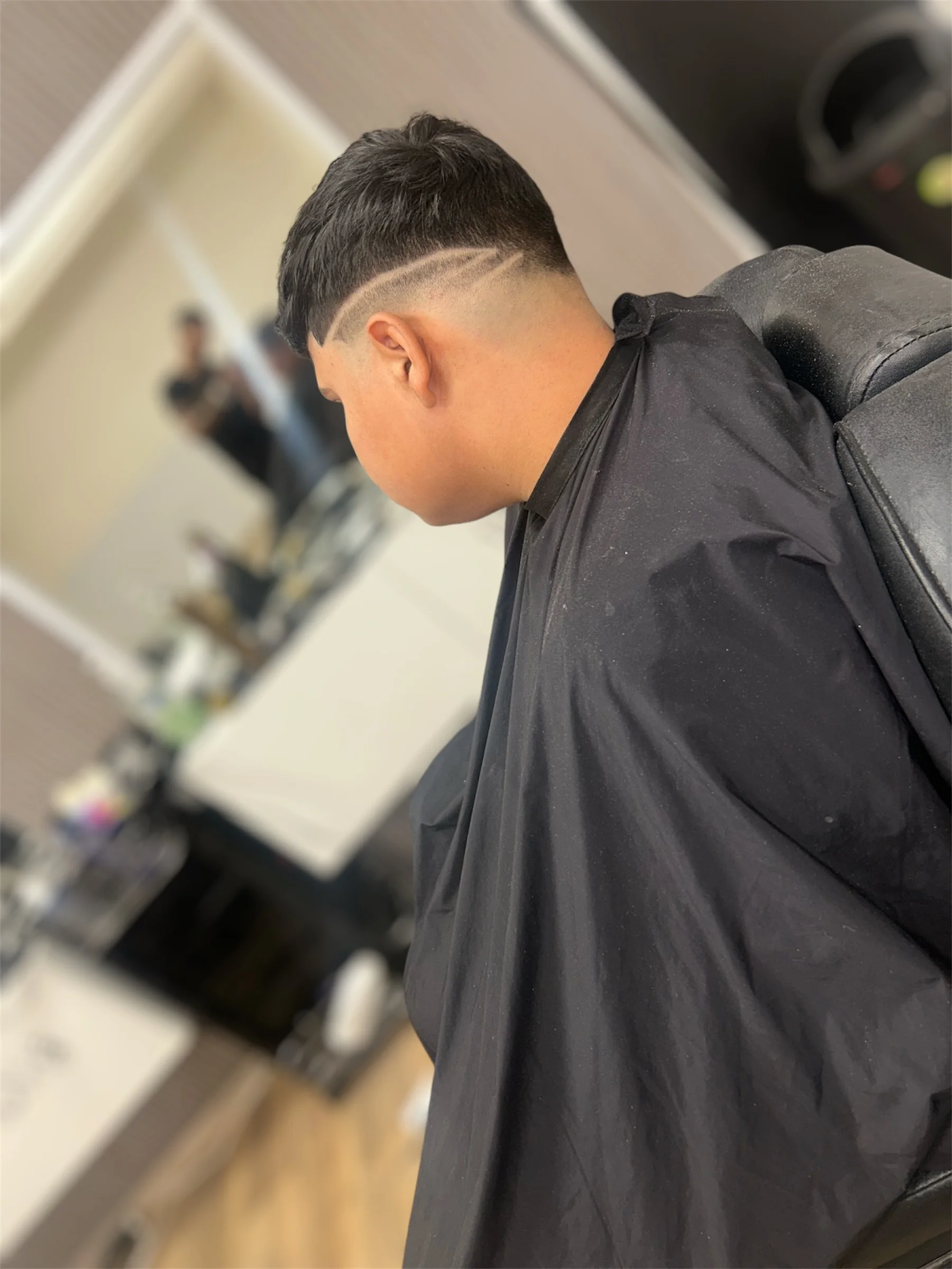 Pánský střih i úprava vousů, barvení či ornament v ostravském barbershopu