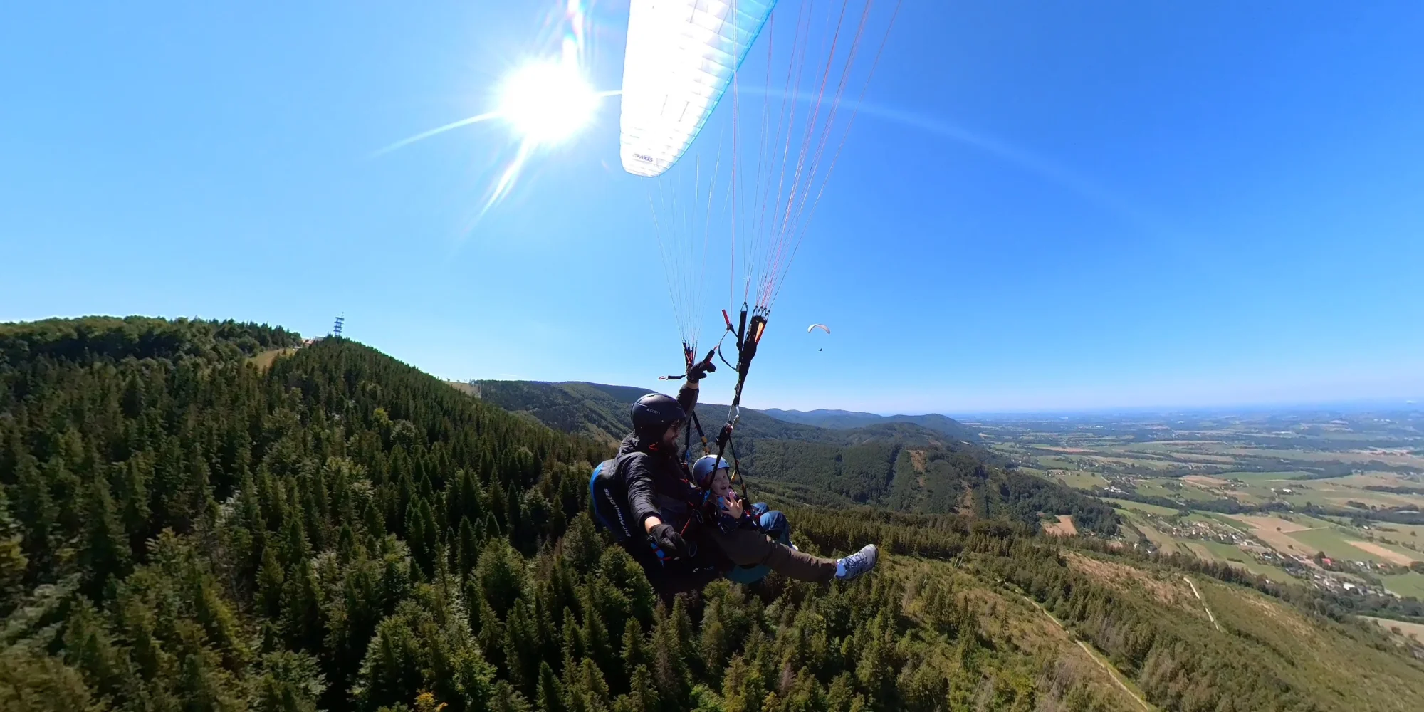 Vyhlídkový či seznamovací let na paraglidingovém křídle pro 1 osobu