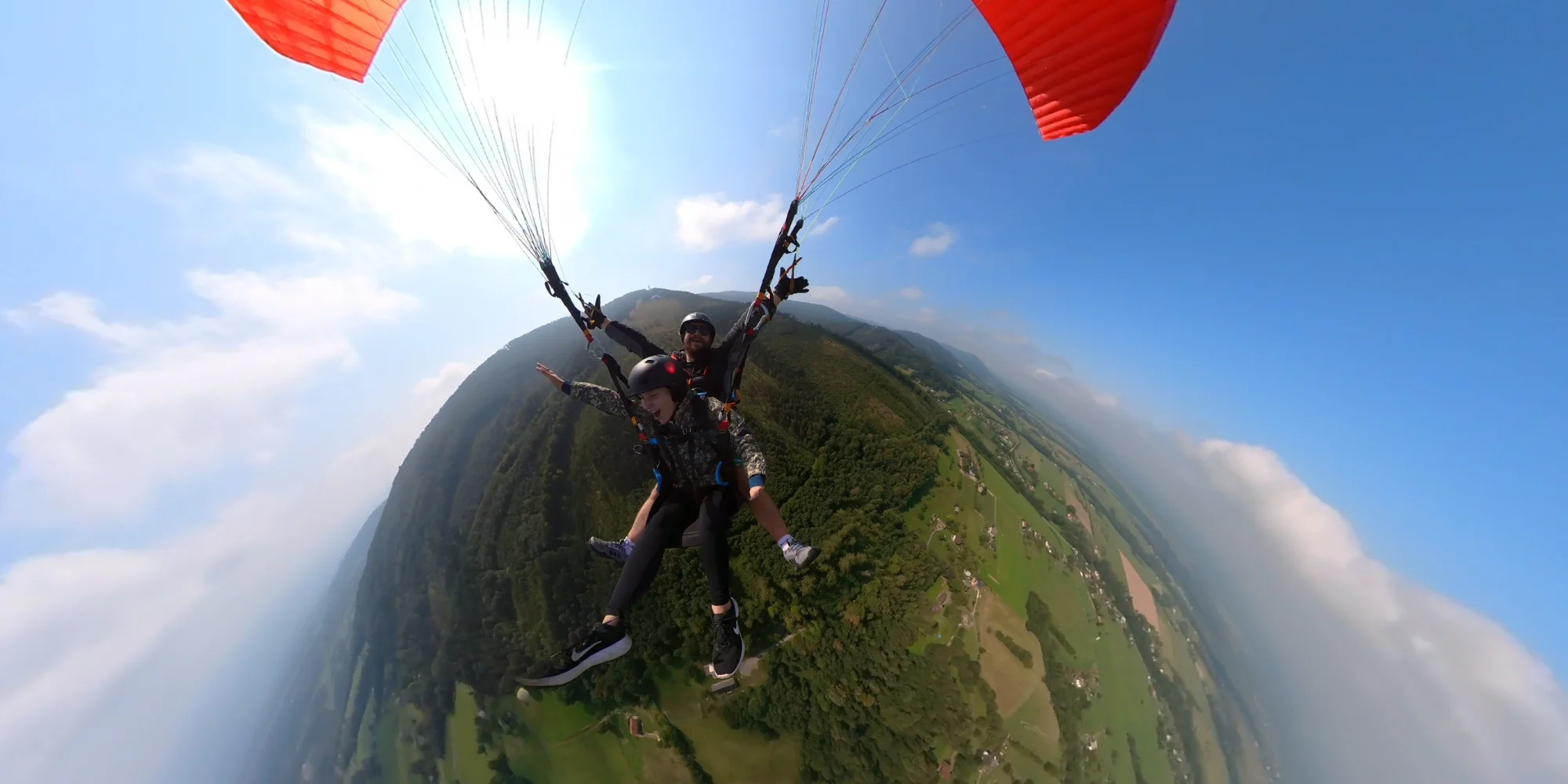 Vyhlídkový či seznamovací let na paraglidingovém křídle pro 1 osobu