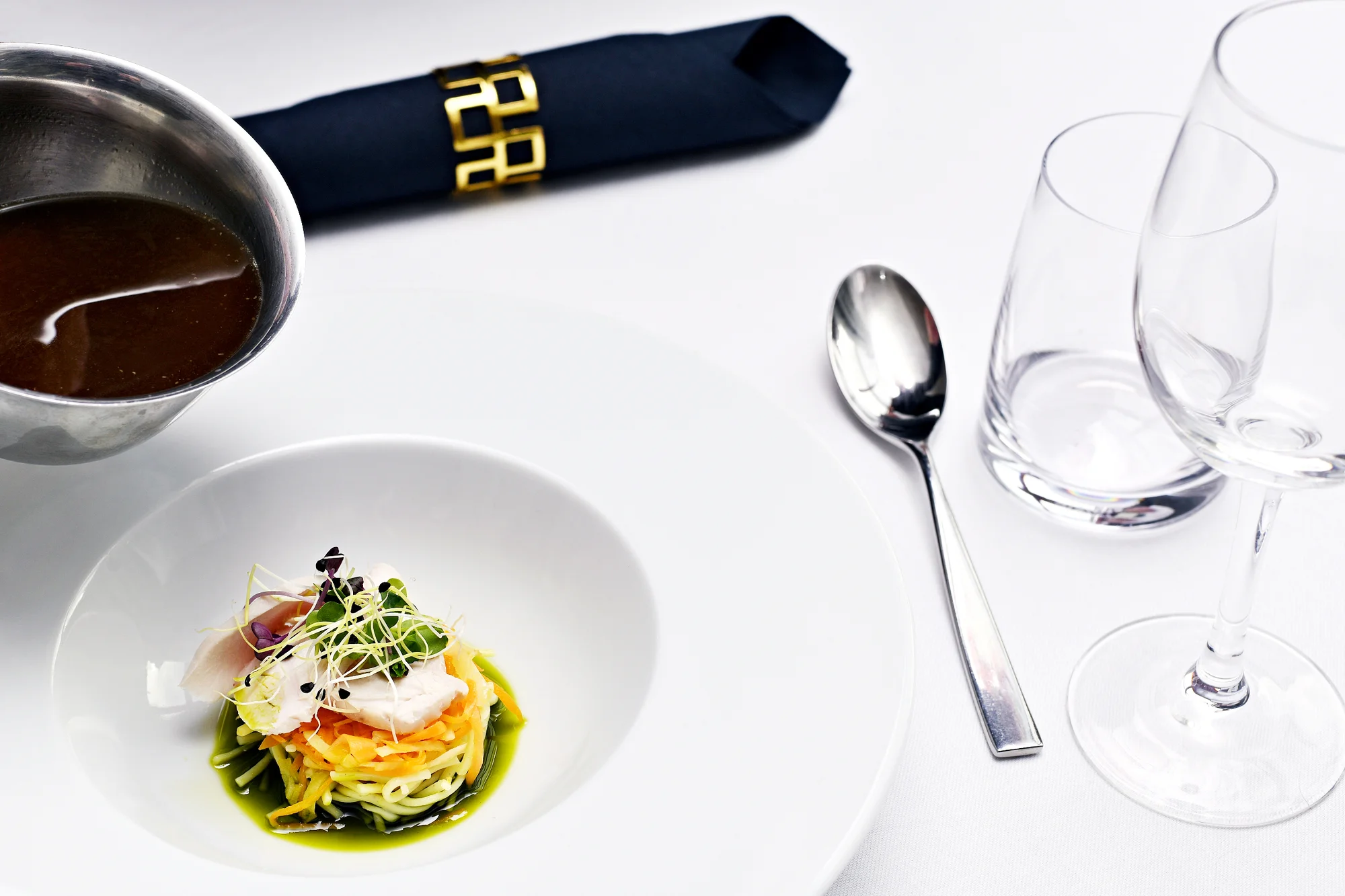 7chodové menu i vinné párování v hotelu na Malé Straně pro 2 osoby