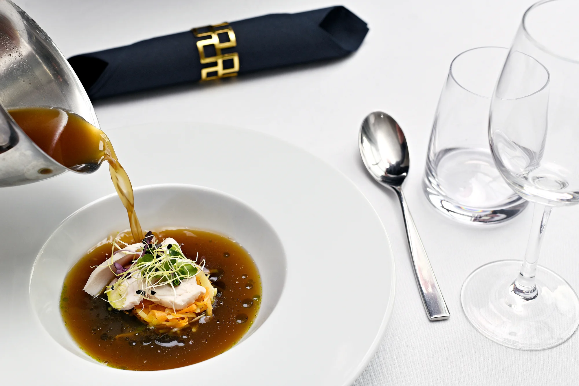 7chodové menu i vinné párování v hotelu na Malé Straně pro 2 osoby