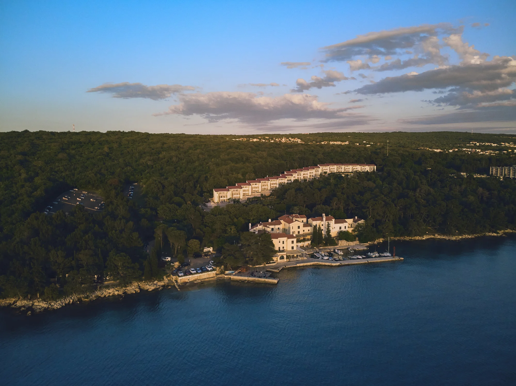 Dovolená na chorvatském Krku: moderně vybavené apartmány, kousek od moře