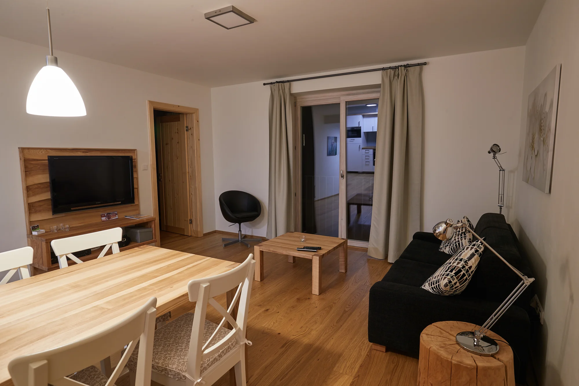 Moderní a plně vybavené apartmány v centru Pece pod Sněžkou až pro 6 osob