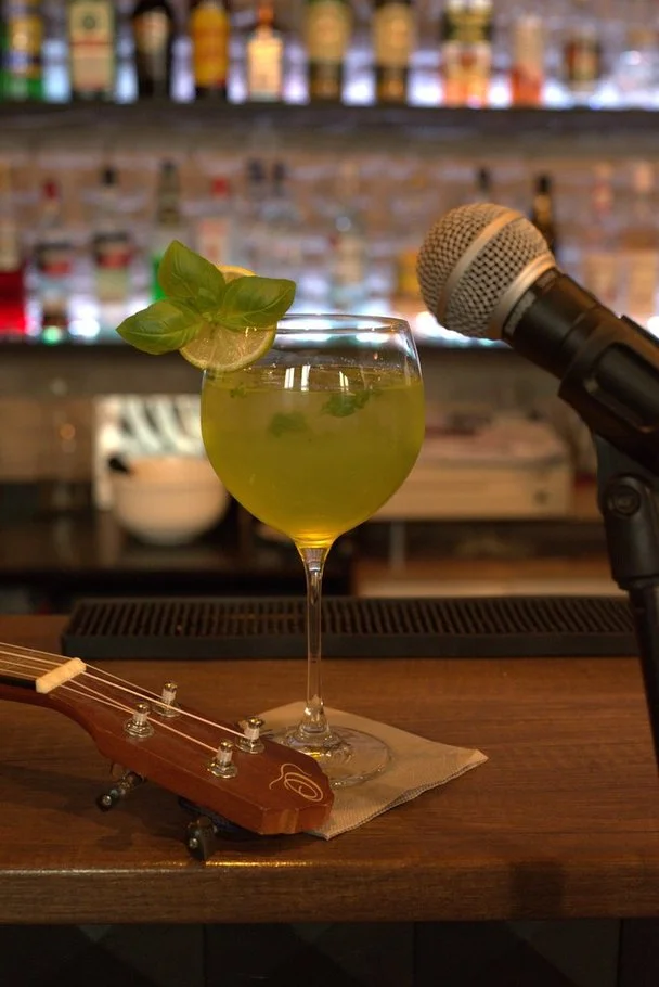 Vouchery do music & comedy baru s latinskoamerickými specialitami: jídlo i drinky