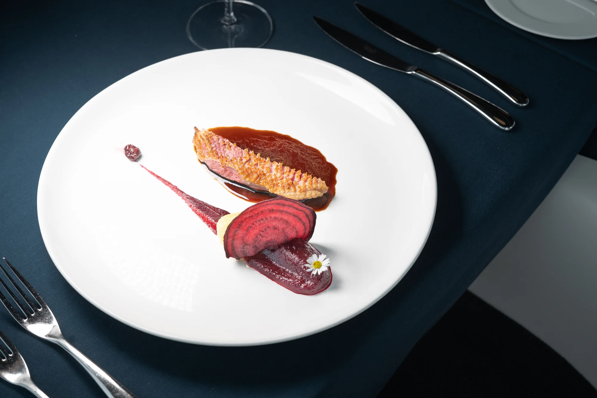 Luxusní 5chodové menu v Žižkovské věži: foie gras, siven, kachní prsa a signature cocktail