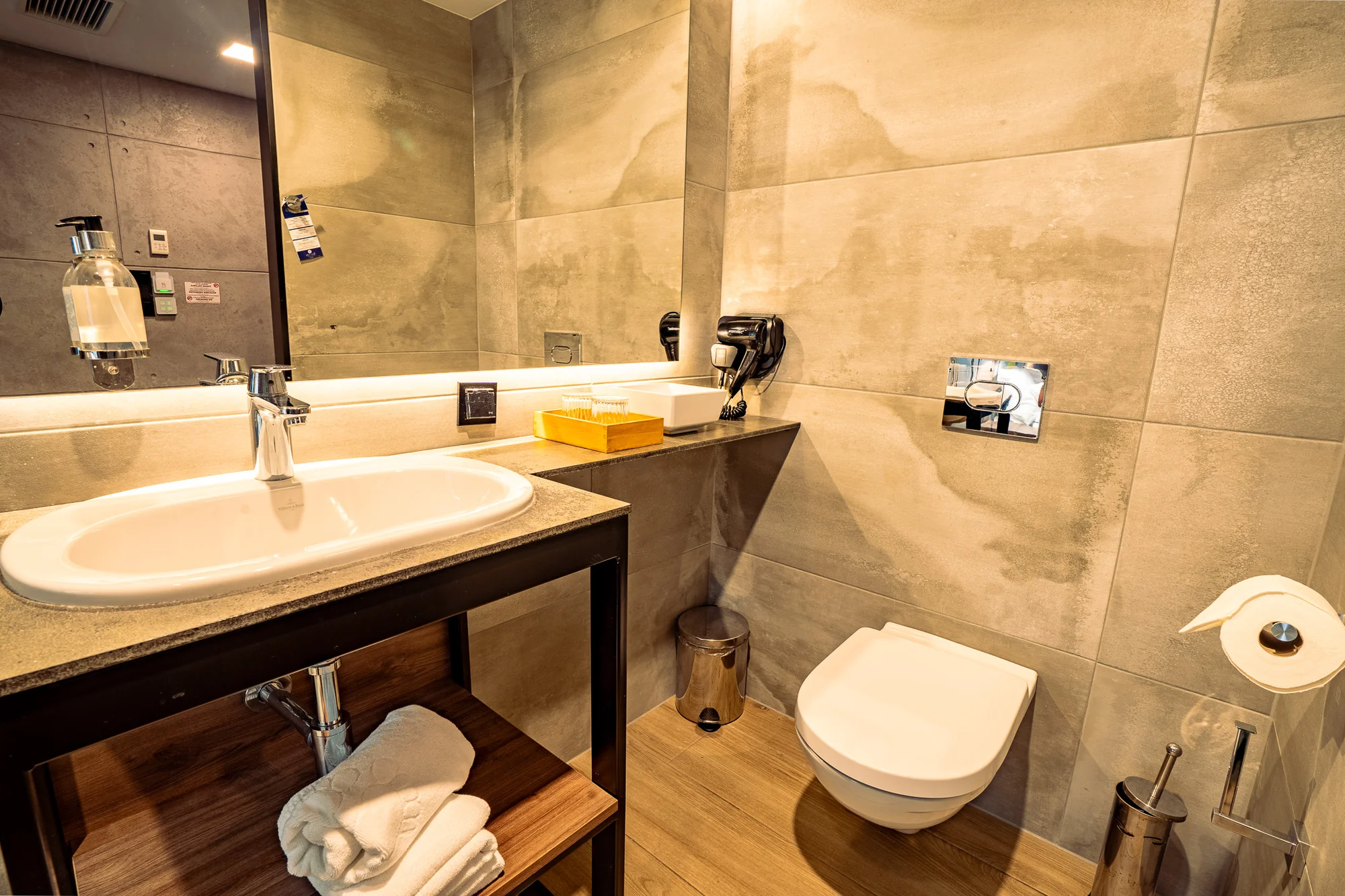 Dovolená u Baltu: hotel v Mielenku se stravou, neomezeným wellness a hernou