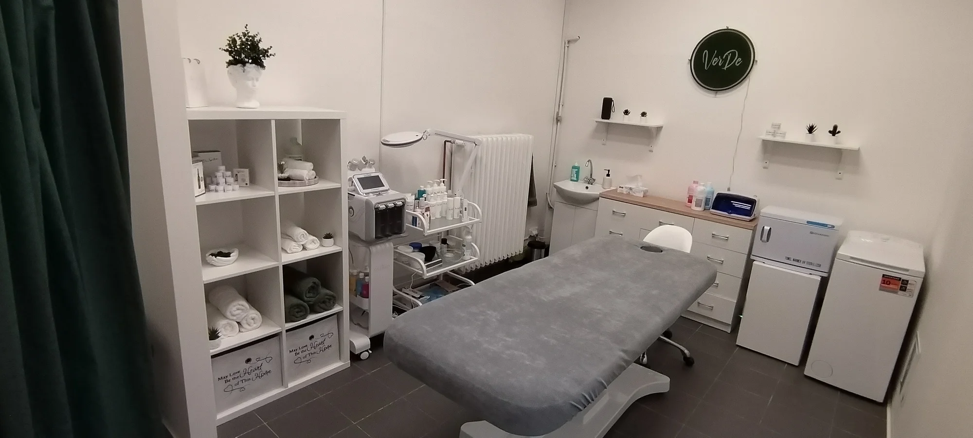 Kosmetické ošetření pleti: lifting, hydratace i hloubkové čistění či masáž gua sha