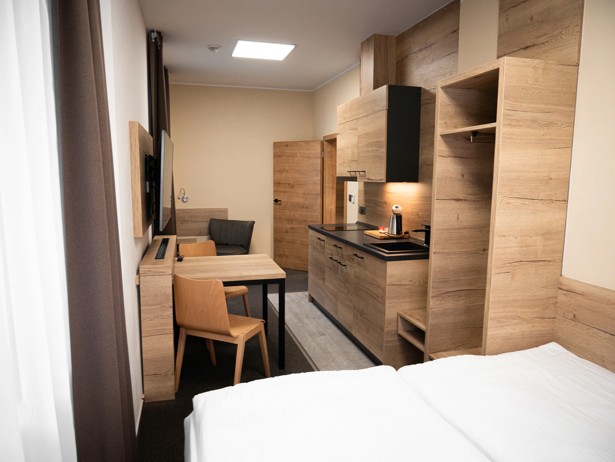 Pobyt v Peci pod Sněžkou: designový 4* hotel se snídaní a lahví vína