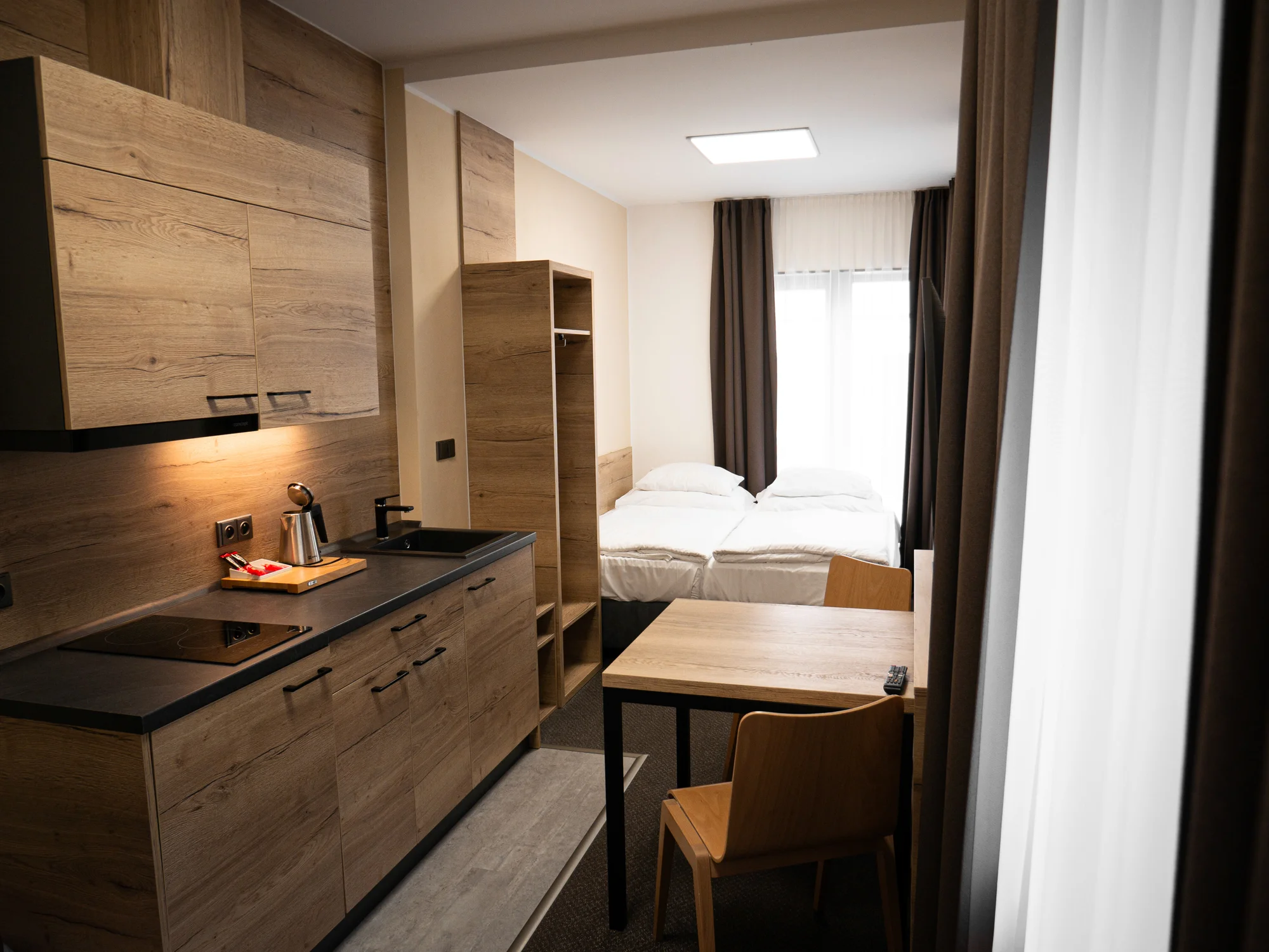 Pobyt v Peci pod Sněžkou: designový 4* hotel se snídaní a lahví vína
