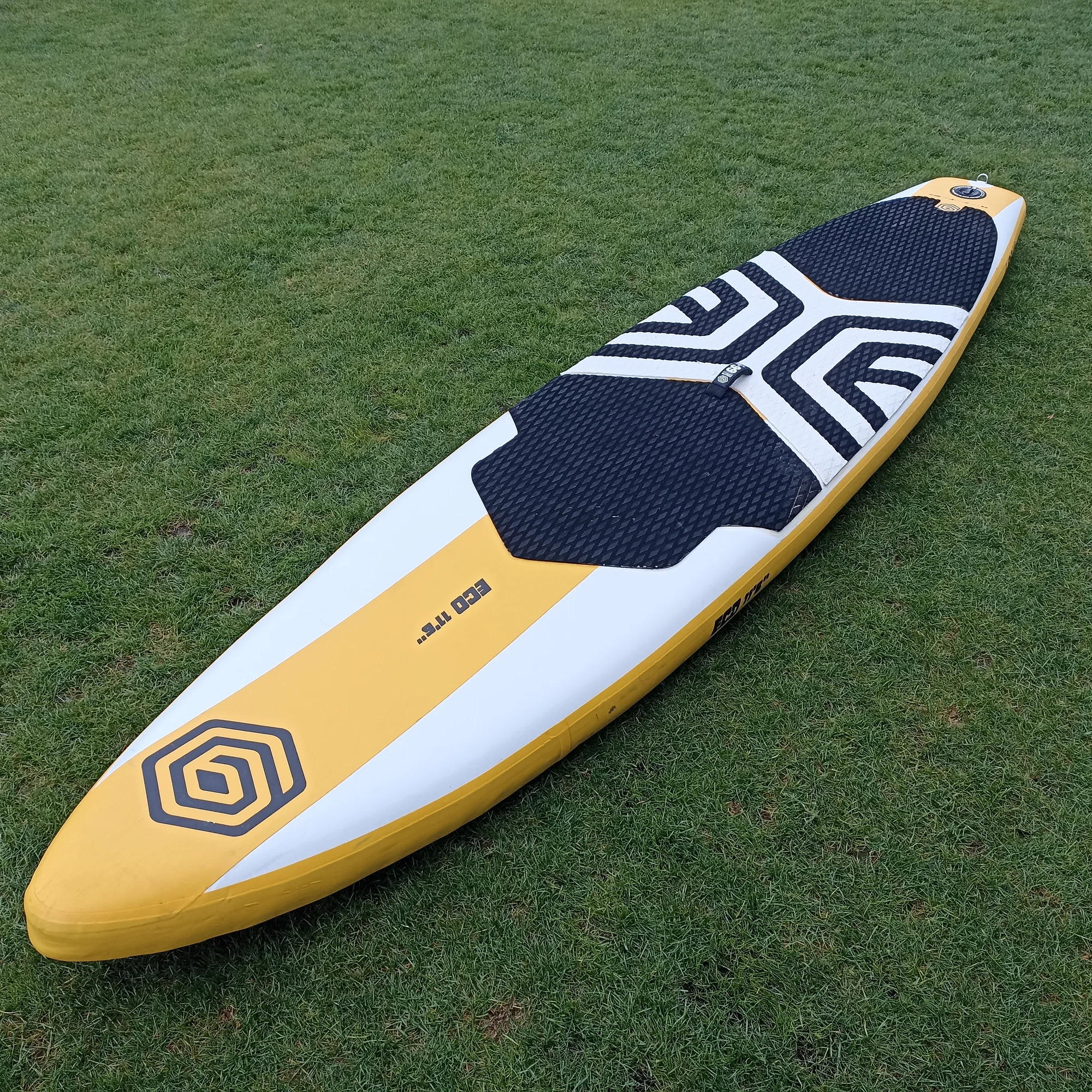 Půjčení koloběžek, kajaků či paddleboardů na Vltavě pro dva