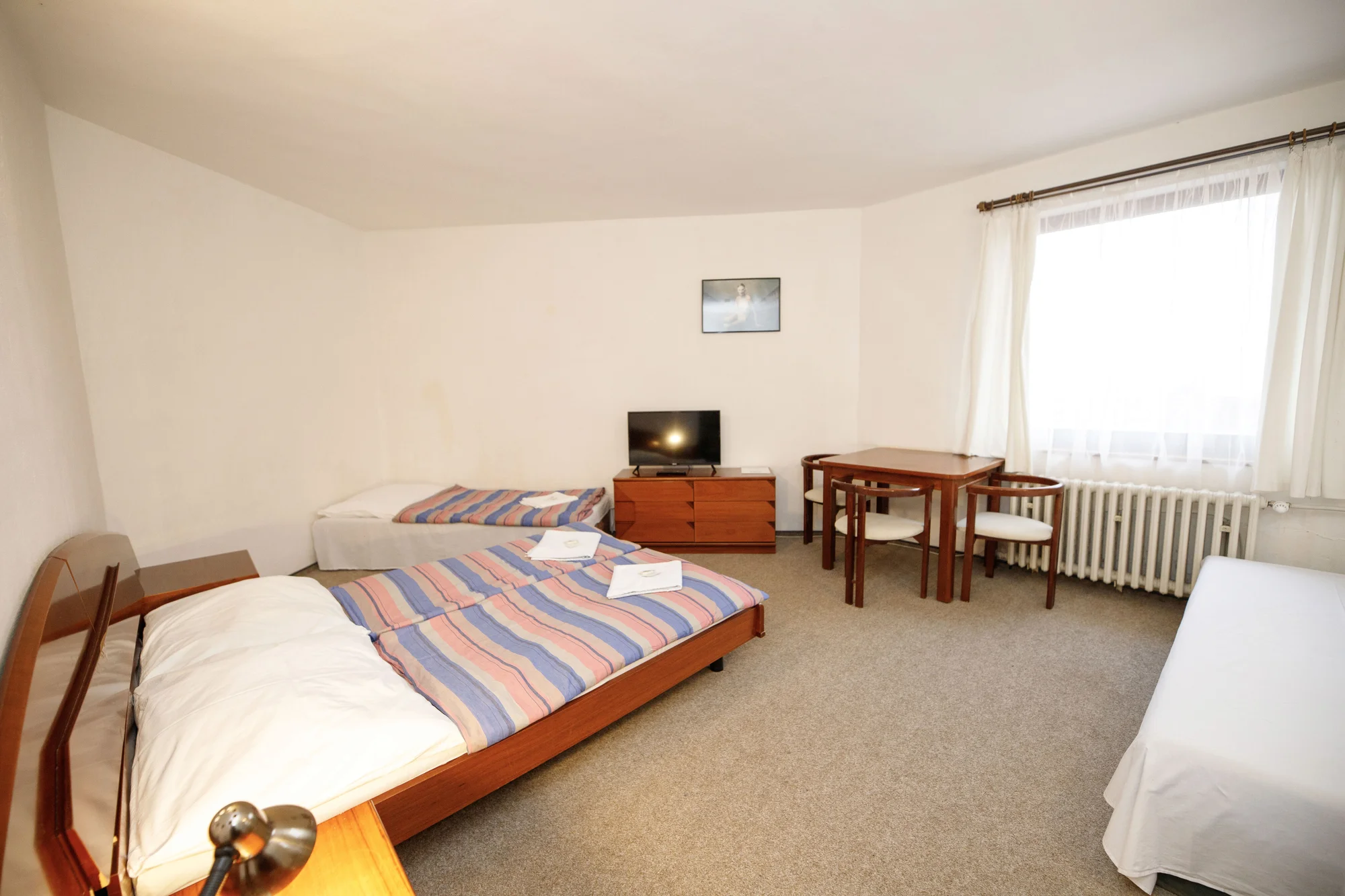 Hotel v Českém středohoří se snídaněmi či polopenzí a saunou