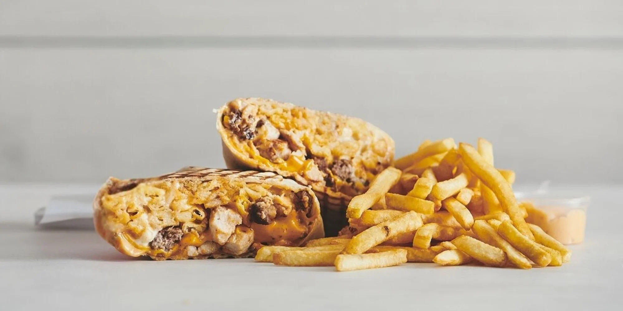 Dobroty z bistra Papa's: burger, francouzské tacos nebo sýrový box pro 1 i 2 osoby