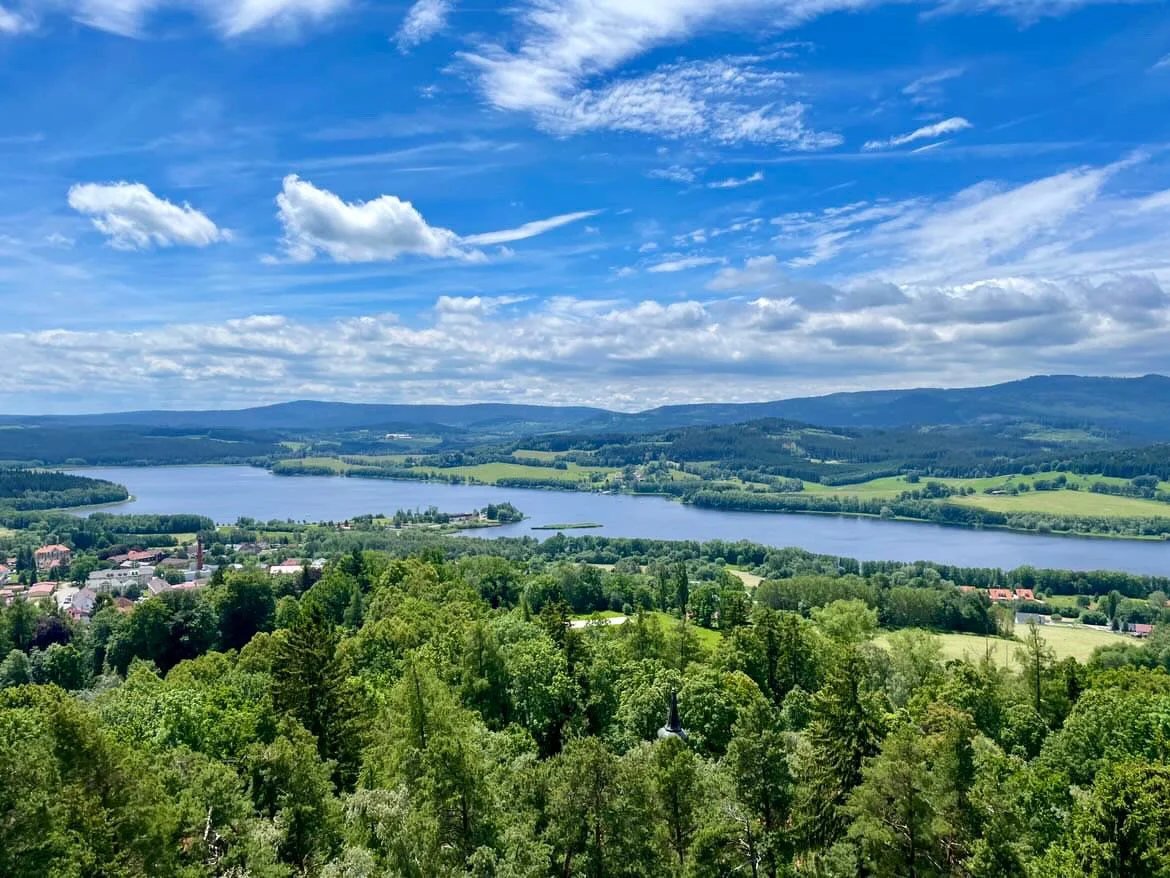 Dovolená na Lipně: moderně vybavená chata s grilem, parkování zdarma
