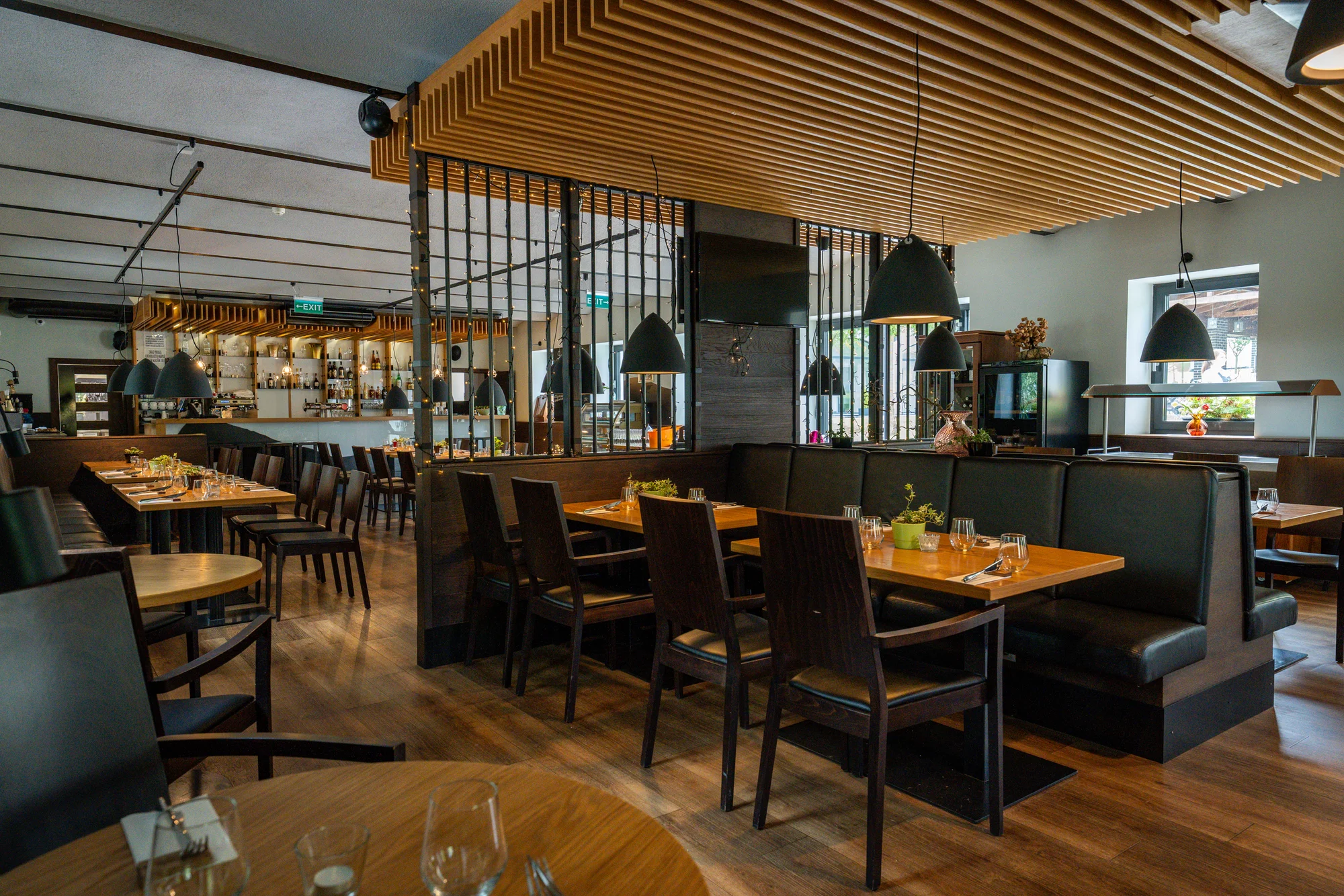 Voucher na 500–2 000 Kč na cokoliv v zámecké restauraci Konírna
