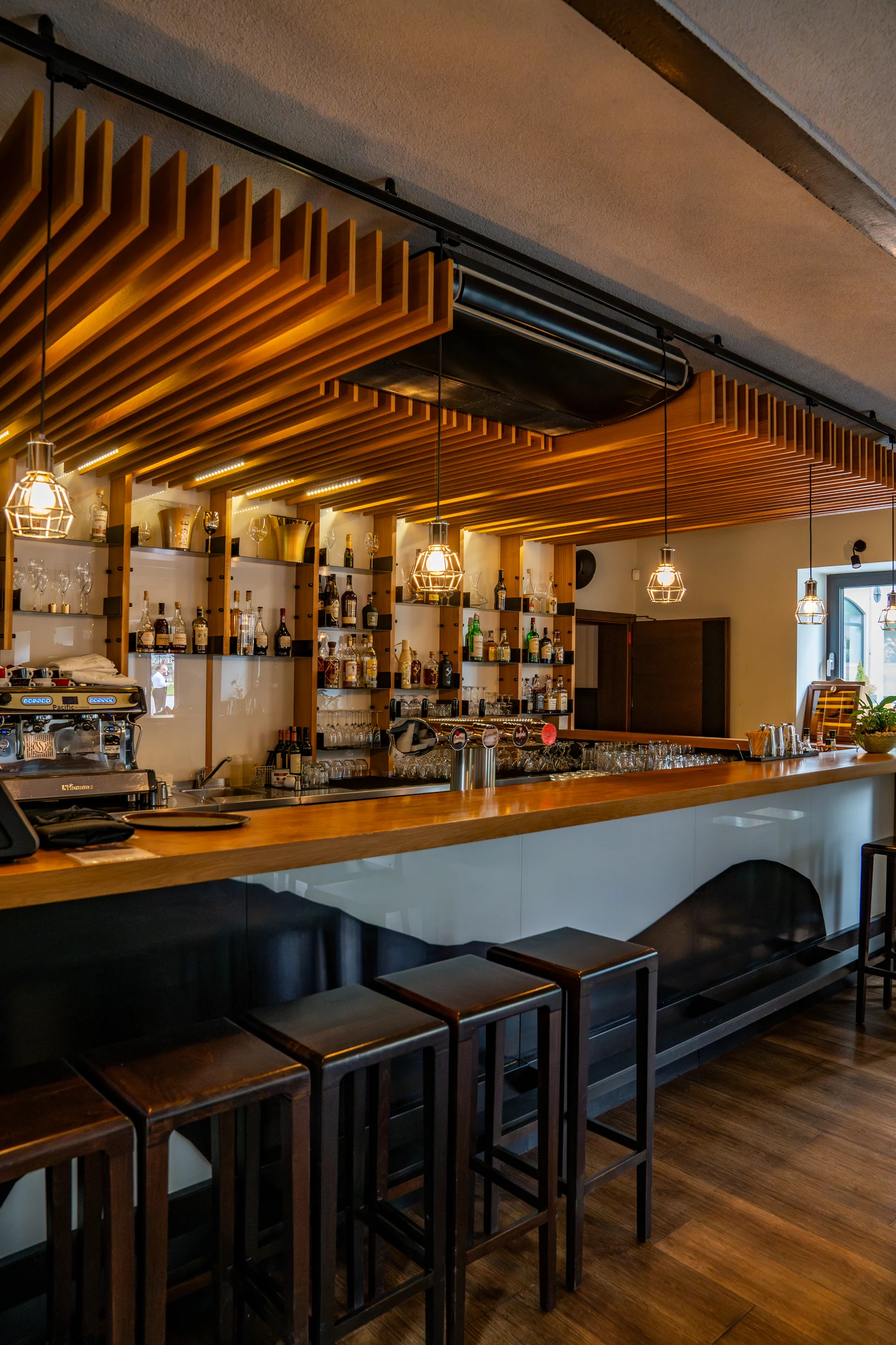 Voucher na 500–2 000 Kč na cokoliv v zámecké restauraci Konírna
