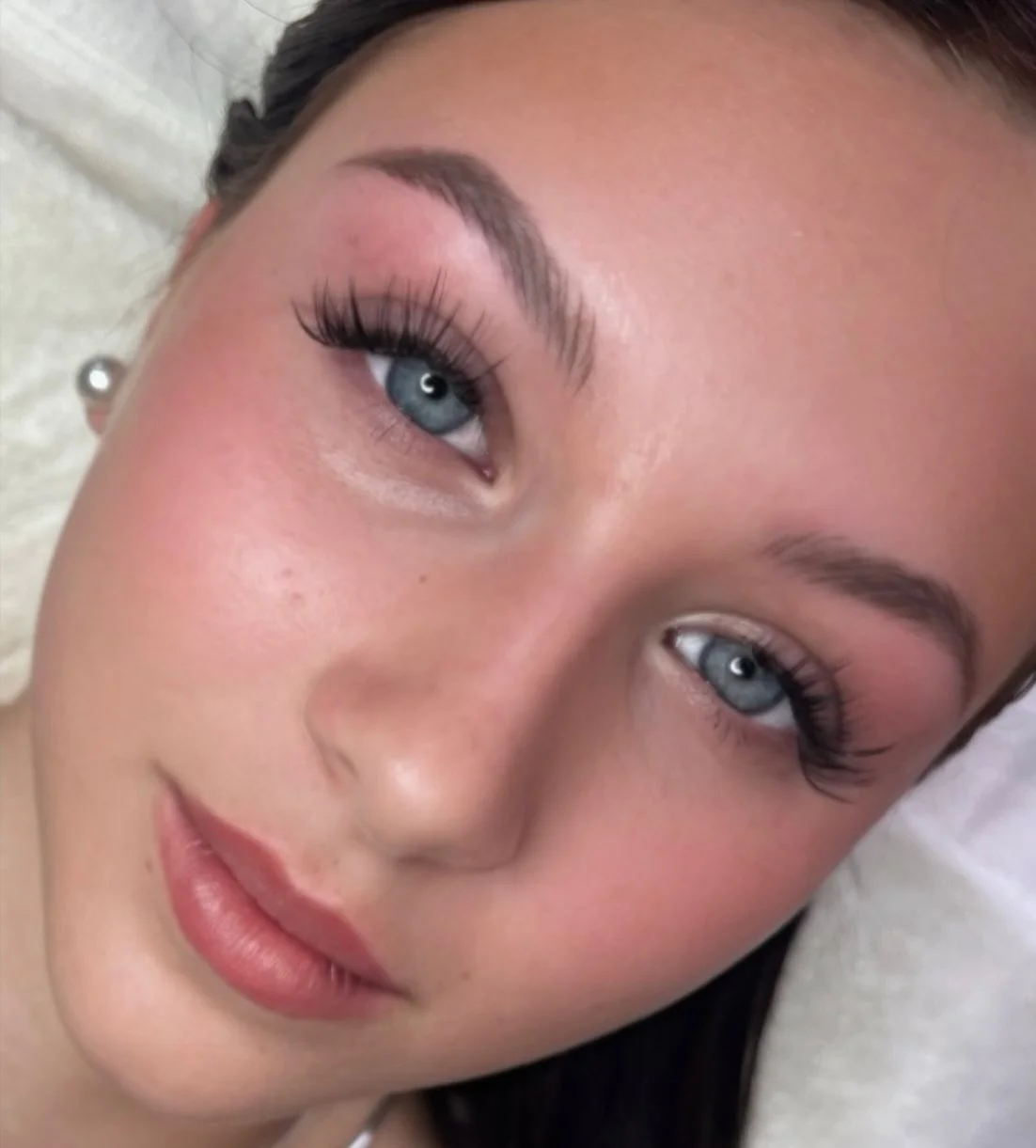 Permanentní make-up očních linek či obočí metodou microblading