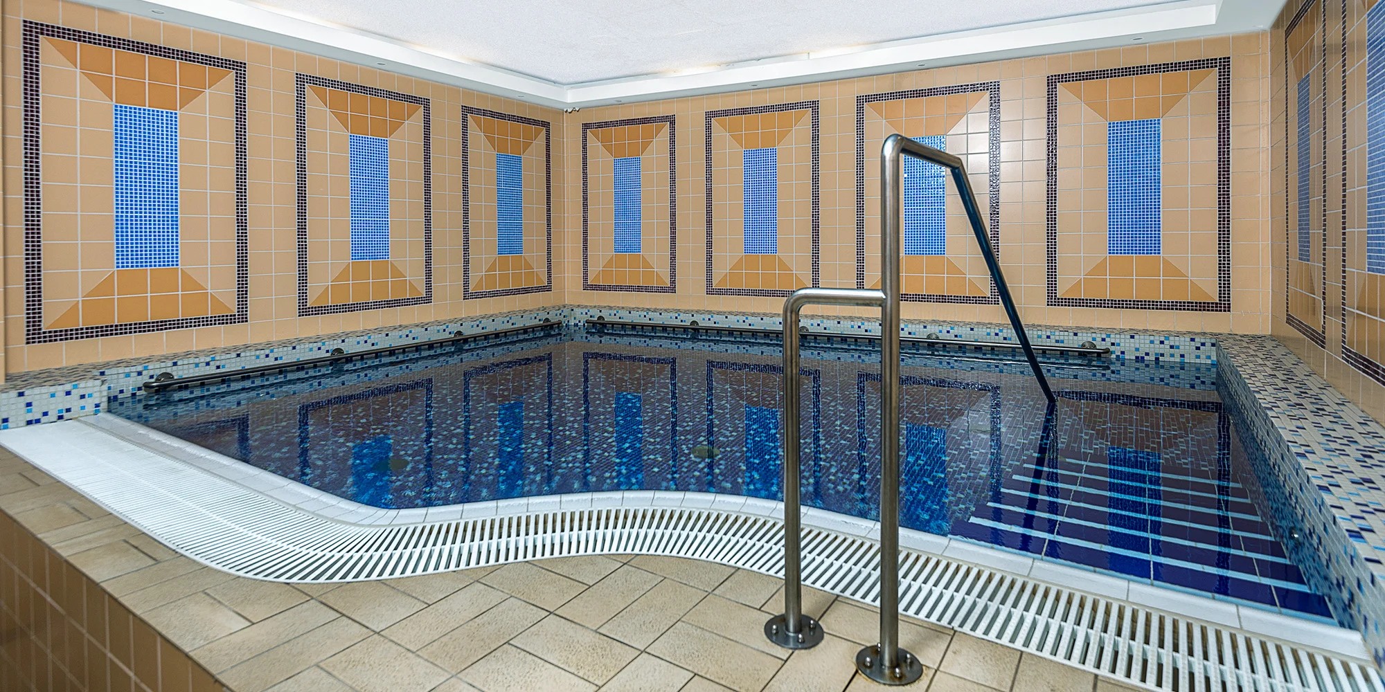 Wellness odpočinek v Mariánských Lázních: polopenze, sauna, procedury i masáž