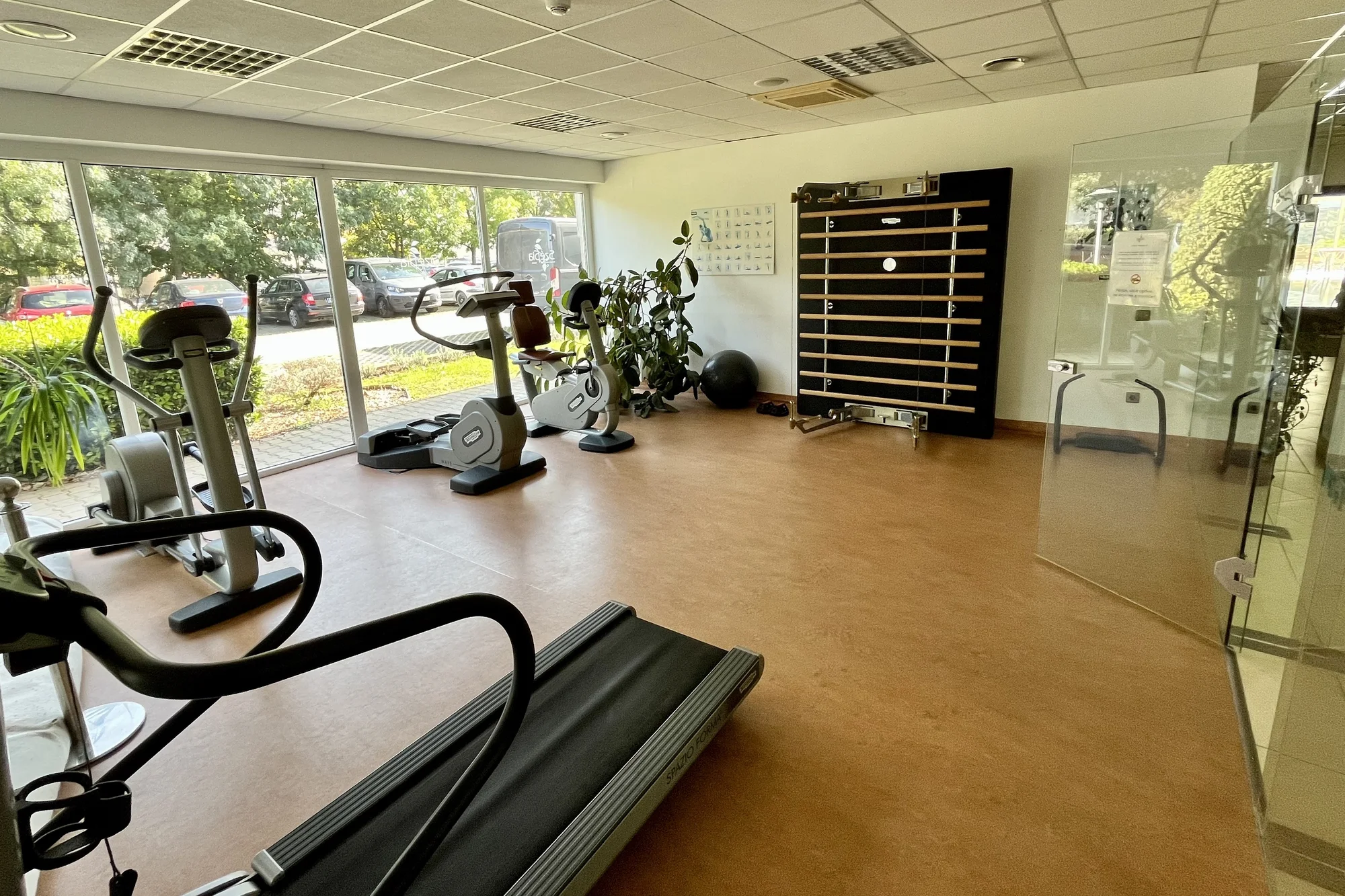 Relax i sport poblíž Budapešti: jídlo, wellness, lahev vína a 2 děti do 5,9 let zdarma