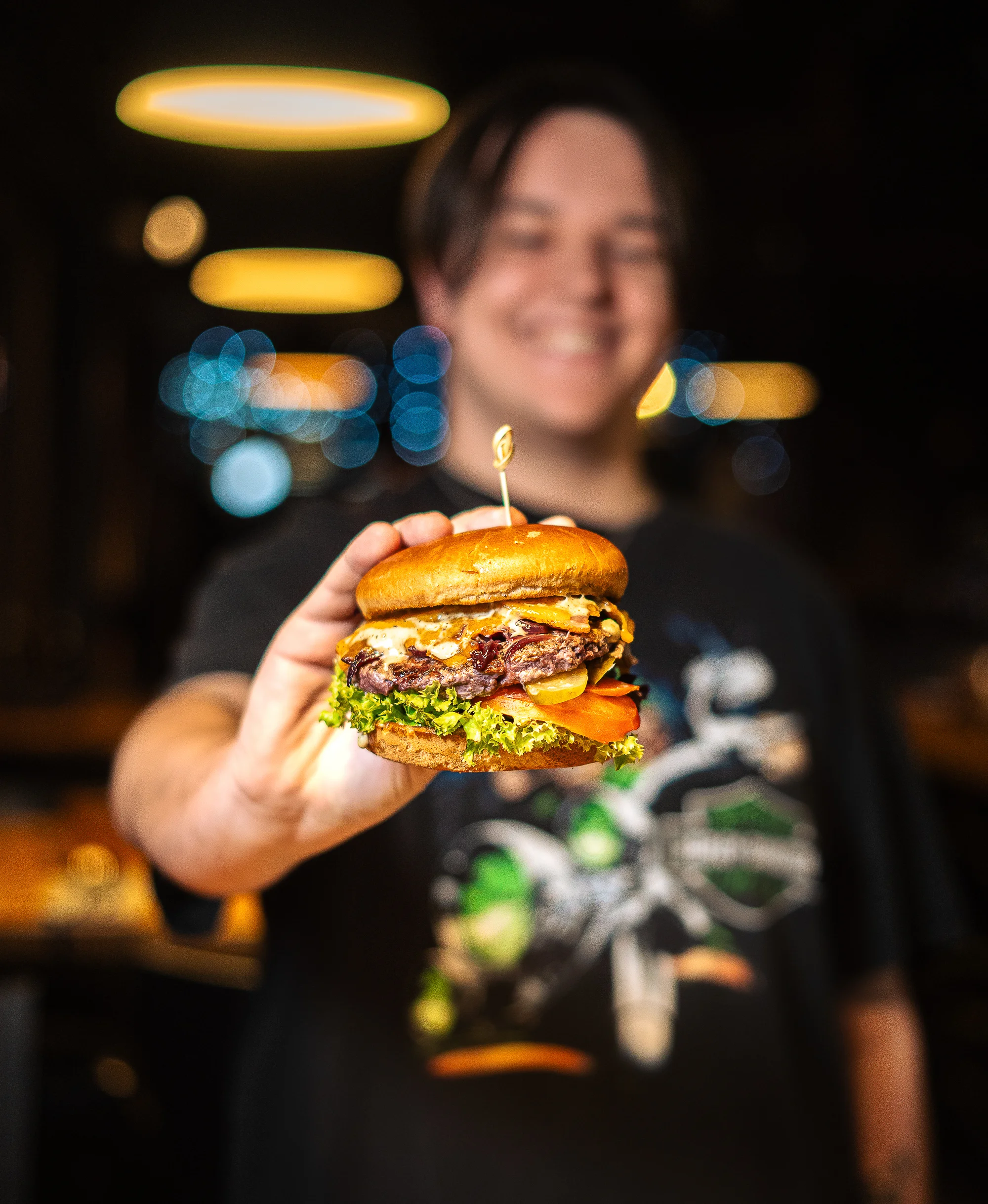 Vstup na Žižkovskou věž a burger z hovězího masa v restauraci Miminoo
