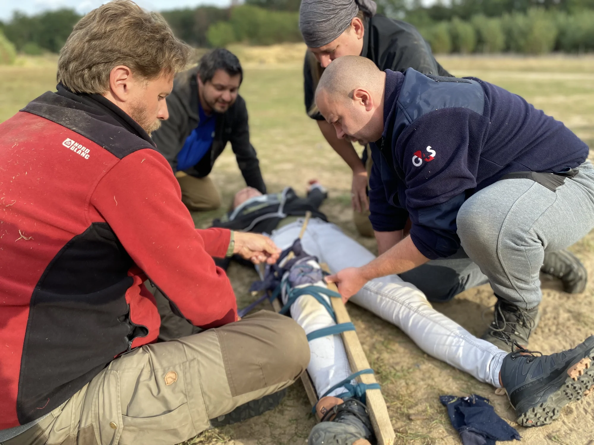 Celodenní kurz první pomoci nebo bojové medicíny i se stravou a ubytováním pro 1 osobu
