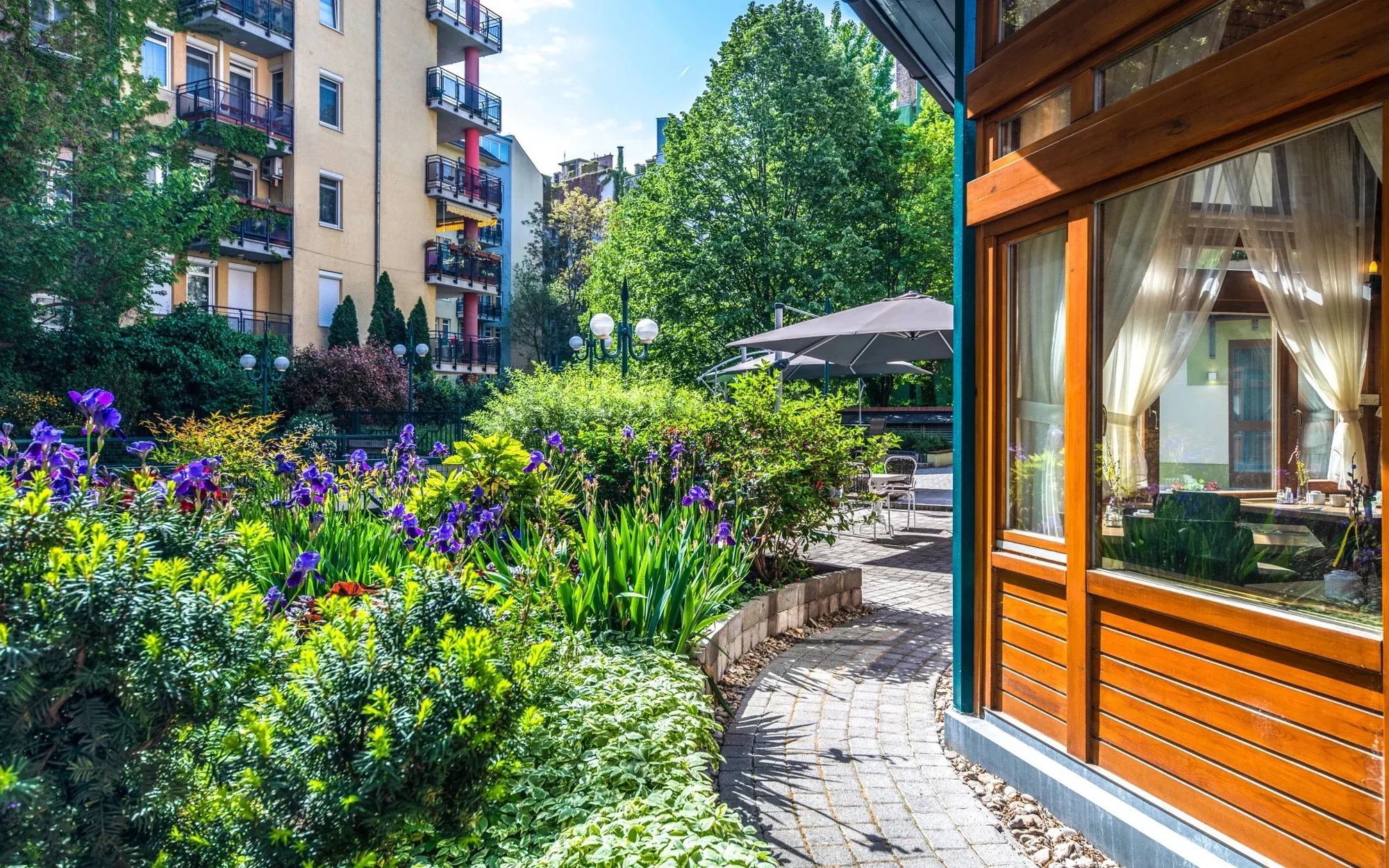 Dovolená v Budapešti: příjemný pobyt se snídaní v hotelu blízko centra