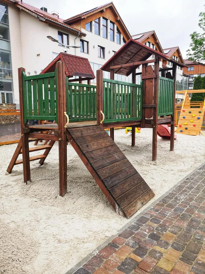 Dovolená v polských Jizerkách pro jednoho i celou rodinou: polopenze a neomezený wellness