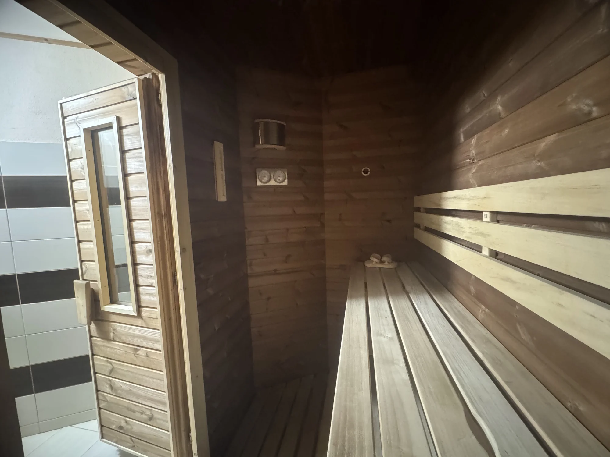 Hodinový relax v privátní finské sauně jen pro vás dva