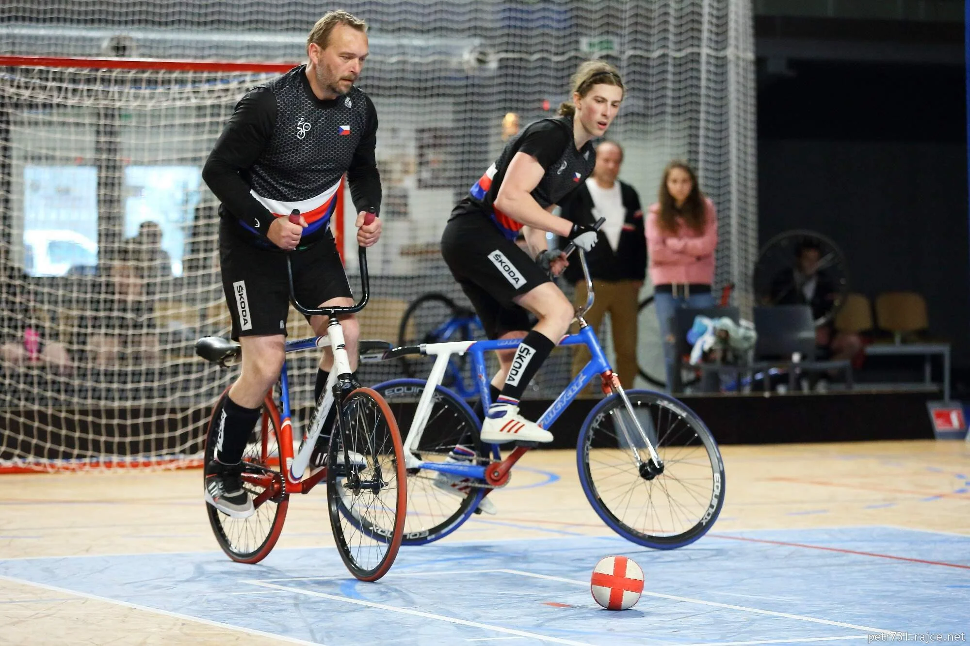 Kolová na vlastní kůži: trénink na kolech s profi týmem pro 2–6 osob