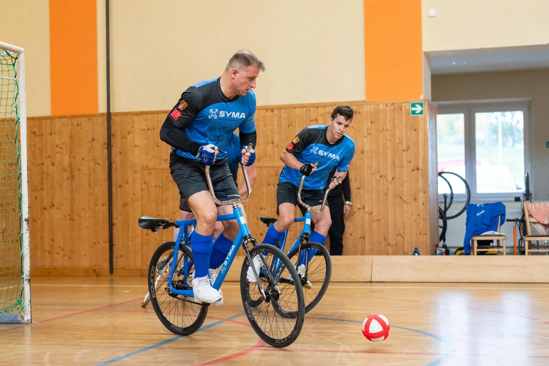 Kolová na vlastní kůži: trénink na kolech s profi týmem pro 2–6 osob