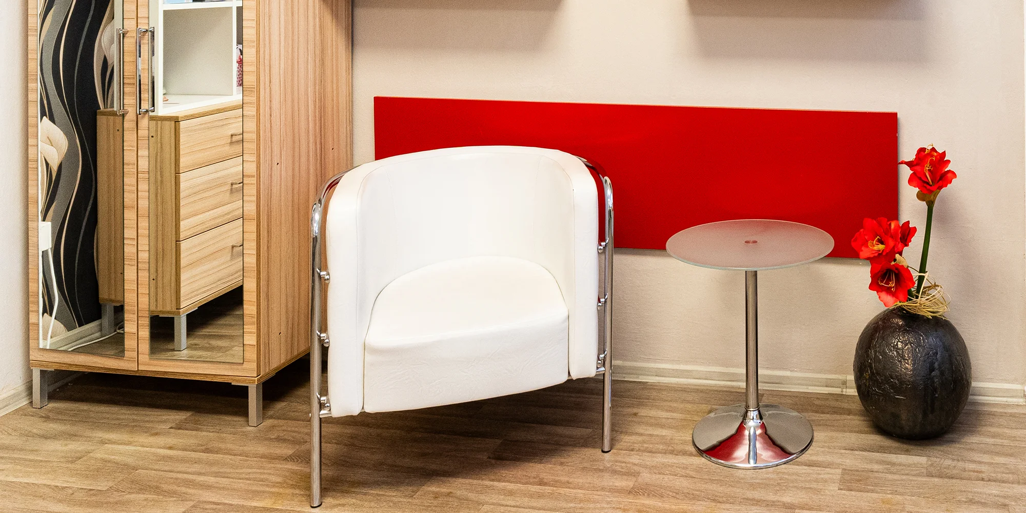 Hollywood peeling: laserová maska s aktivním uhlíkem a kyselinou hyaluronovou