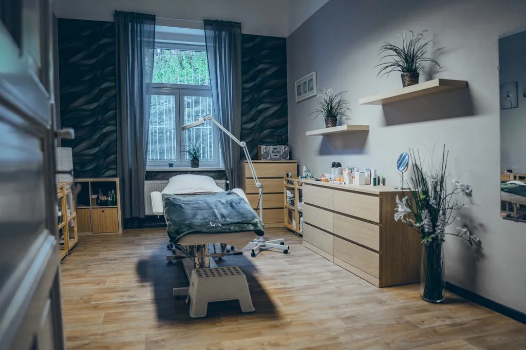 Dokonalý pohled: Úprava a laminace obočí, lash lifting vč. výživy i barva